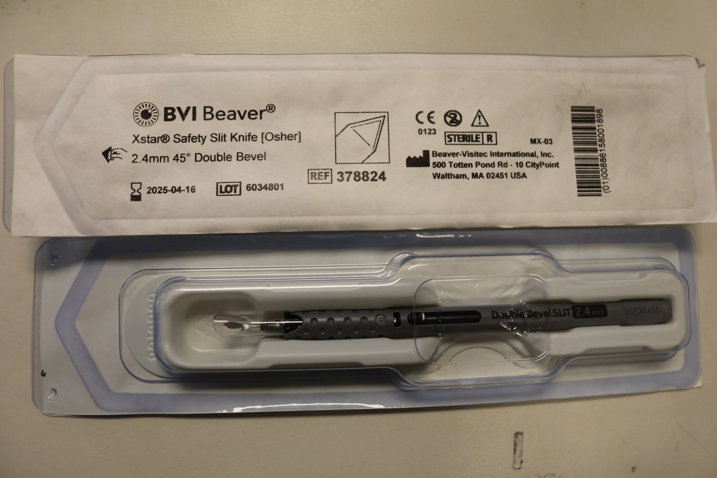 BVI | 378824 | EXPIRED | EACHES | Beaver-Visitec Double Bevel Xstar Safety Slit Knives - Safety Slit Knife, Double-Bevel, 2.4 mm