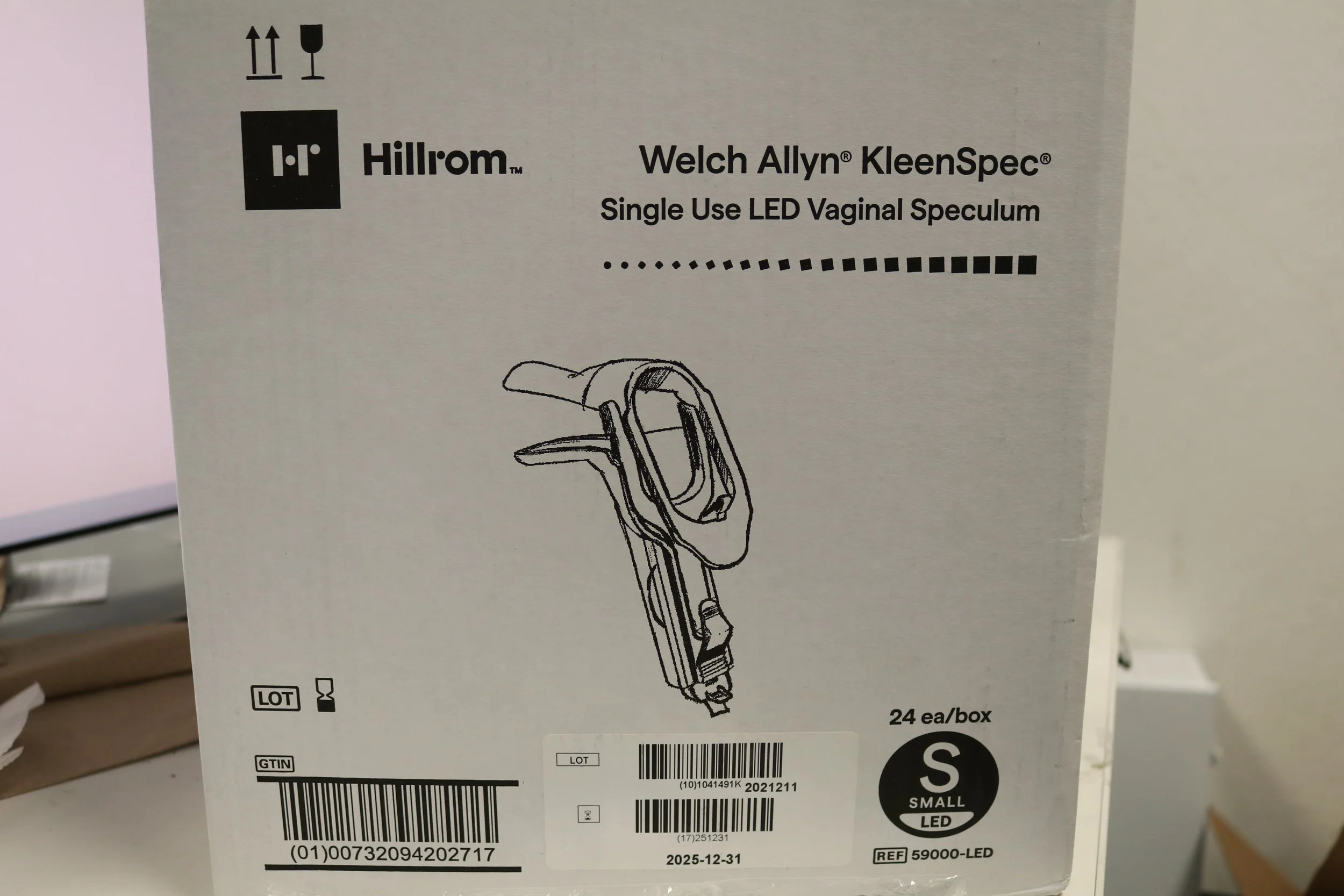 Hillrom | 59000-LED | Box of 24 | Welch Allyn KleenSpec Single use LED Vaginal Speculum