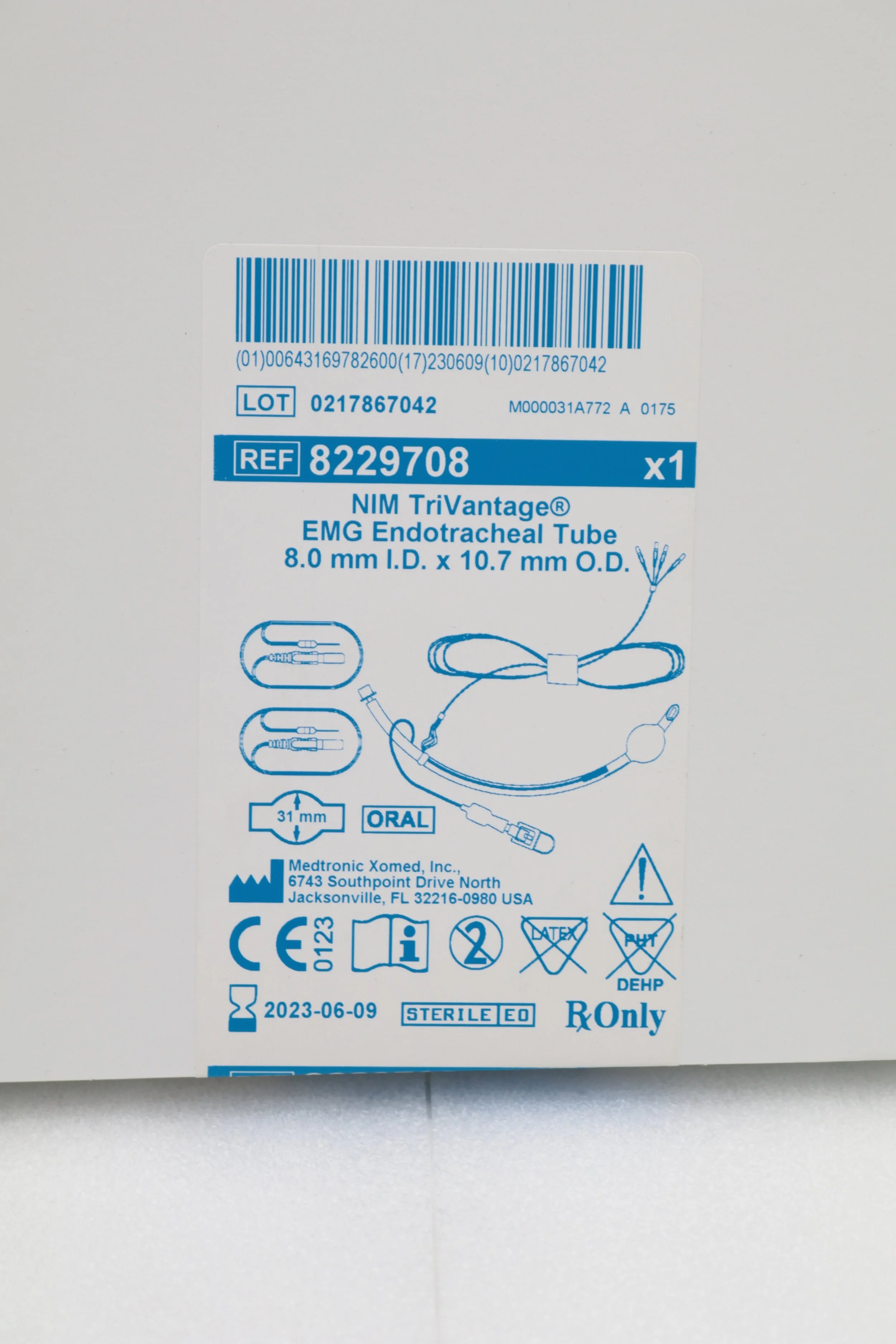 Medtronic | 8229708 | EXPIRED | EACHES | NIM TriVantage EMG Endotracheal Tube 8.0mm ID x 10.7 mm OD Oral