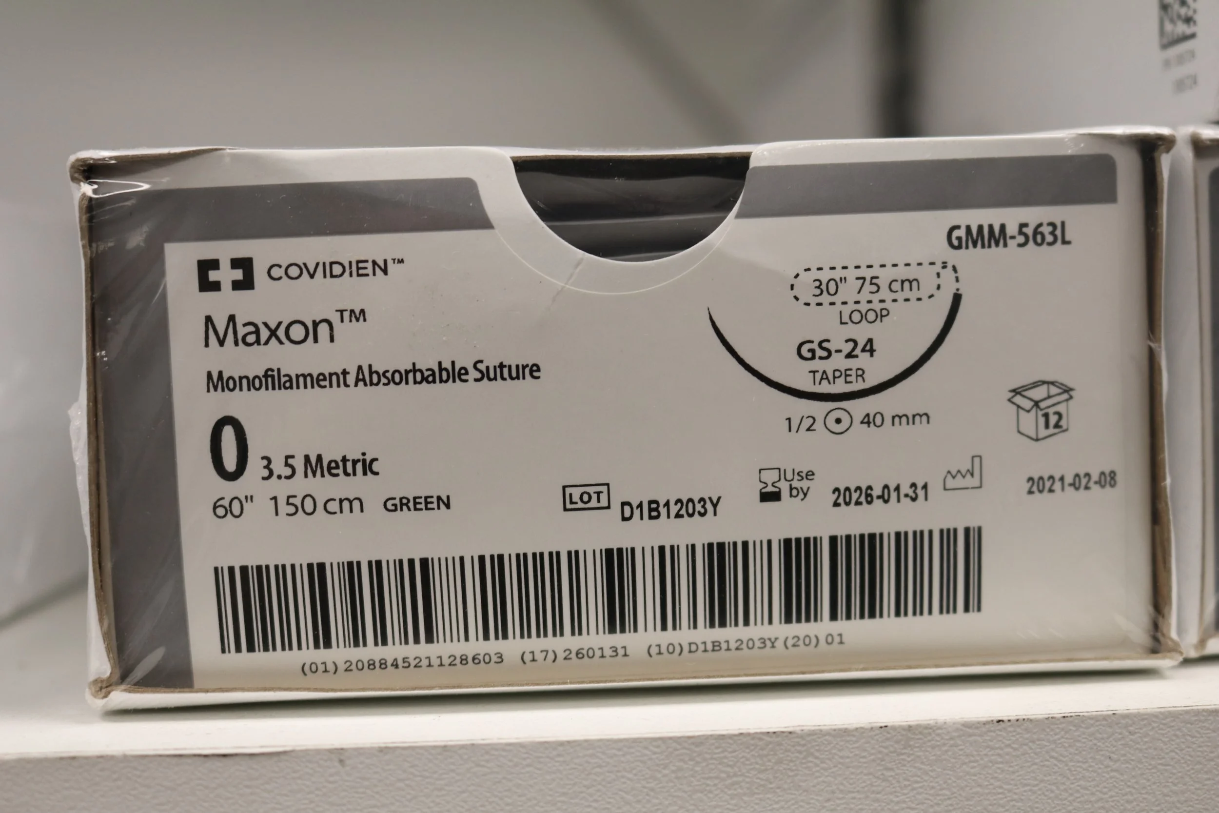 COVIDIEN | GMM-563L | PACK of 12/pc | Monofilament Absorbable Suture 0 3.5 Metric 60" 150cm GREEN