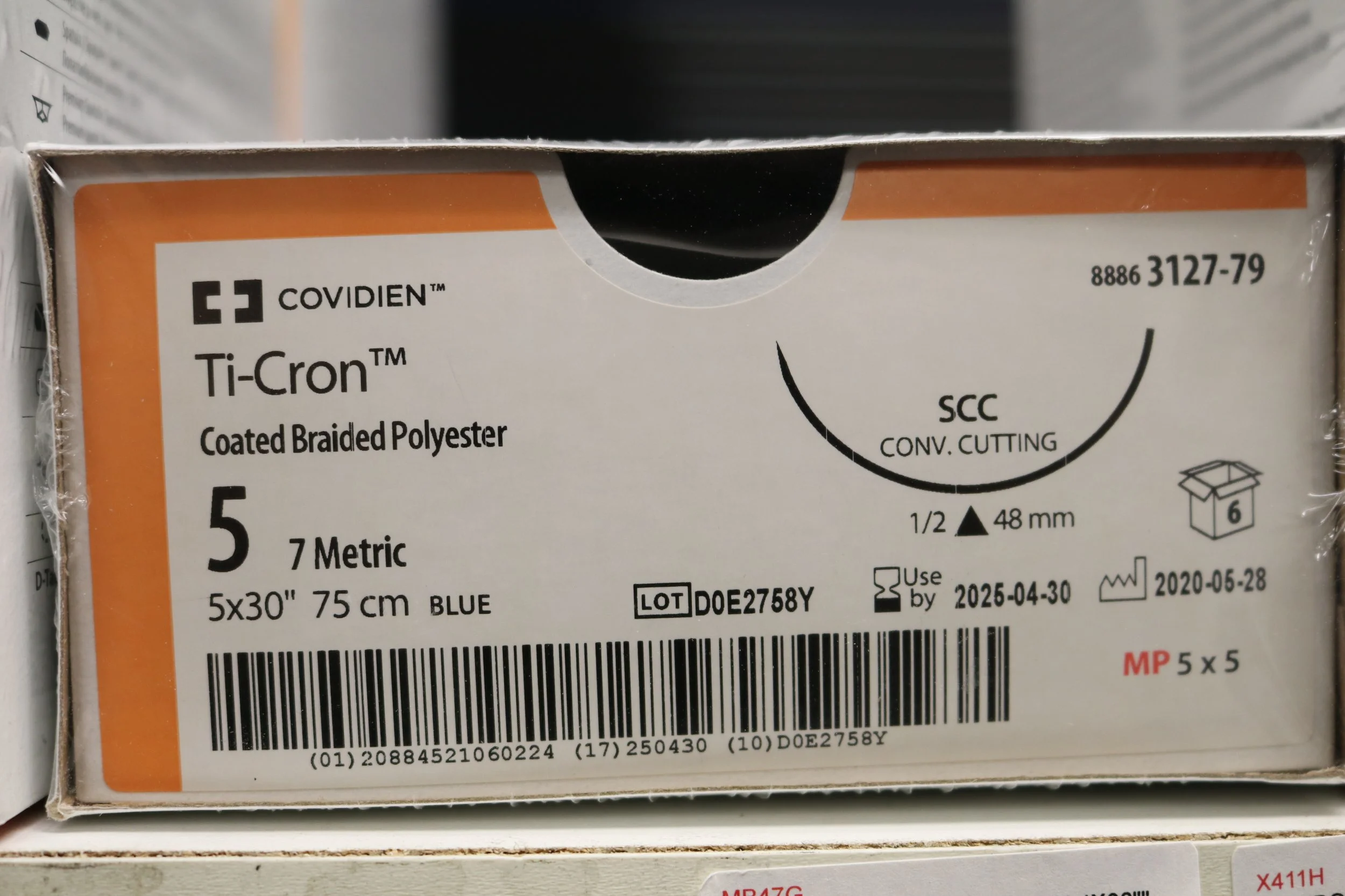 COVIDIEN | 3127-79 | PACK of 6/pc | Ti-Cron Coated Braided Polyester 5 7 Metric 5x30" 75cm BLUE