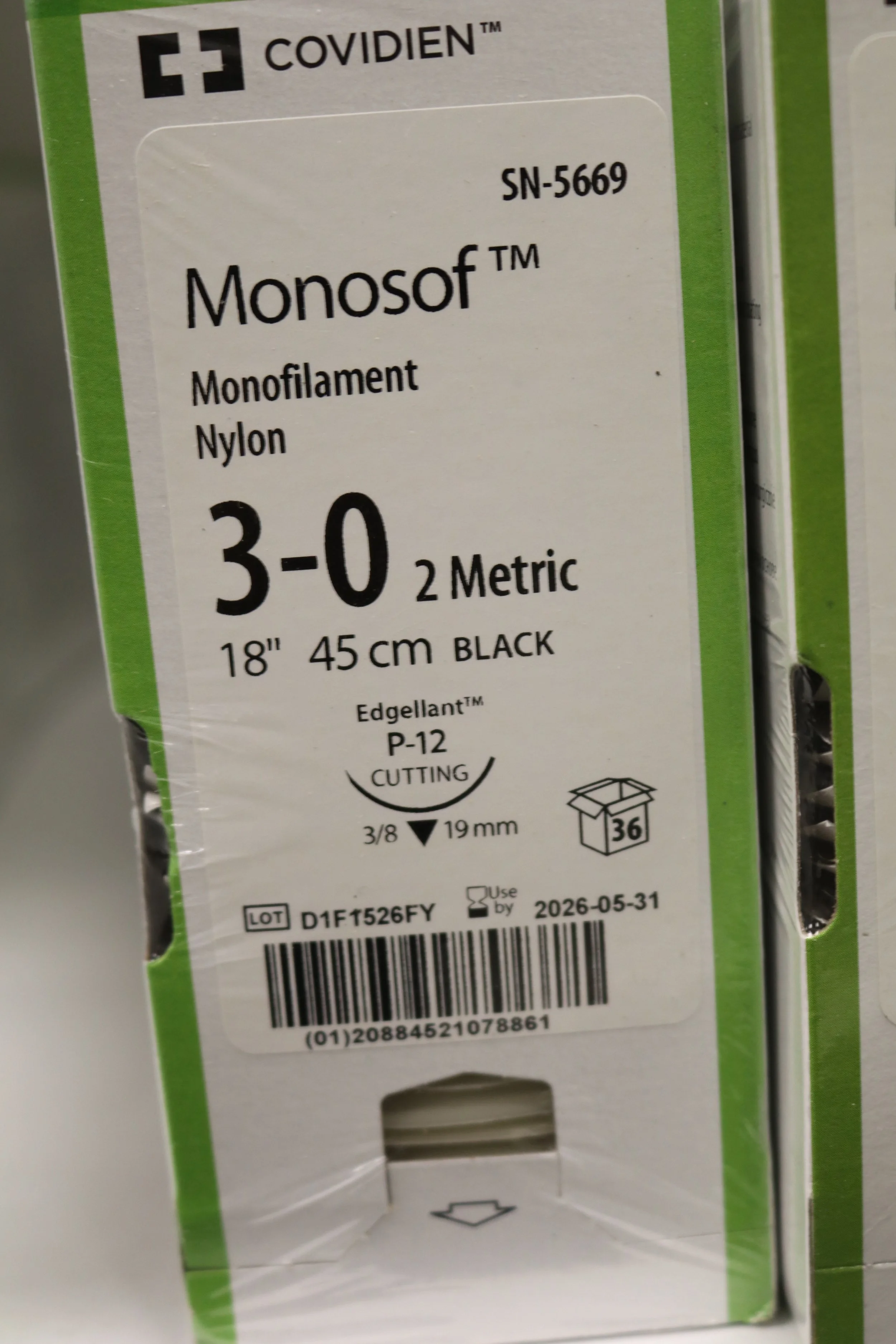 COVIDIEN | SN-5669 | Pack of 36/pc | Monosof Monofilament Nylon 3-0 2 Metric 18" 45cm BLACK