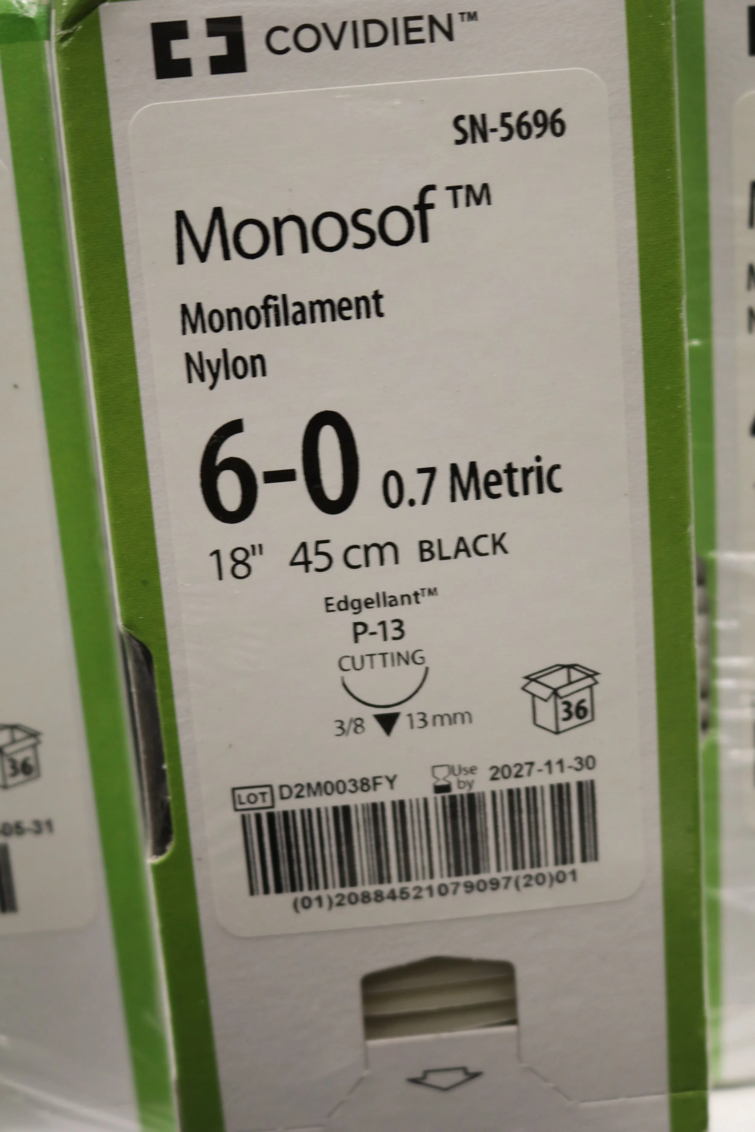 COVIDIEN | SN-5696 | Pack of 36/pc | Monosof Monofilament Nylon 6-0 0.7 Metric 18" 45cm BLACK