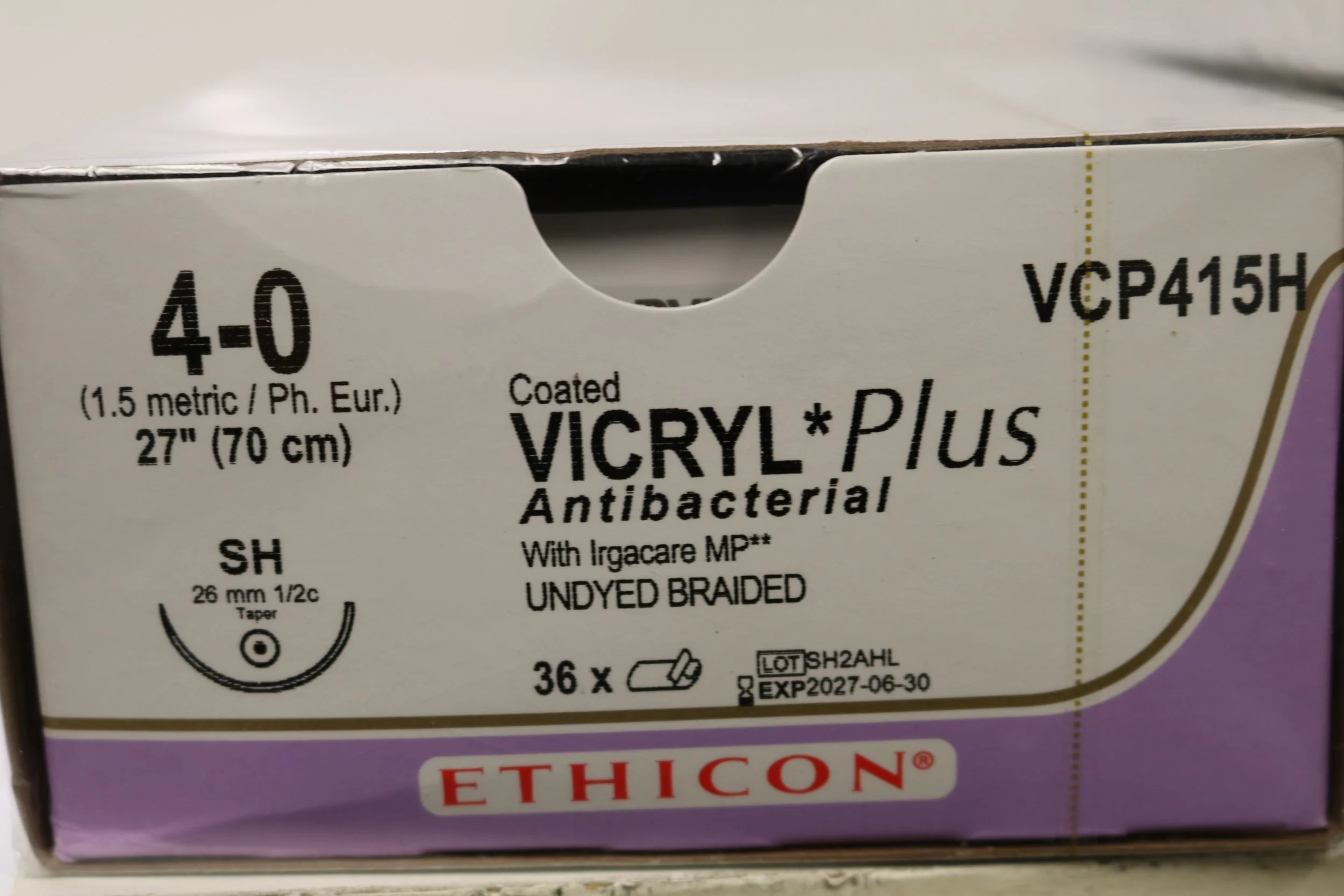 ETHICON | VCP415H | Coated VICRYL*Plus Antibacterial 4-0 27" (70 cm) UNDYED BRAIDED