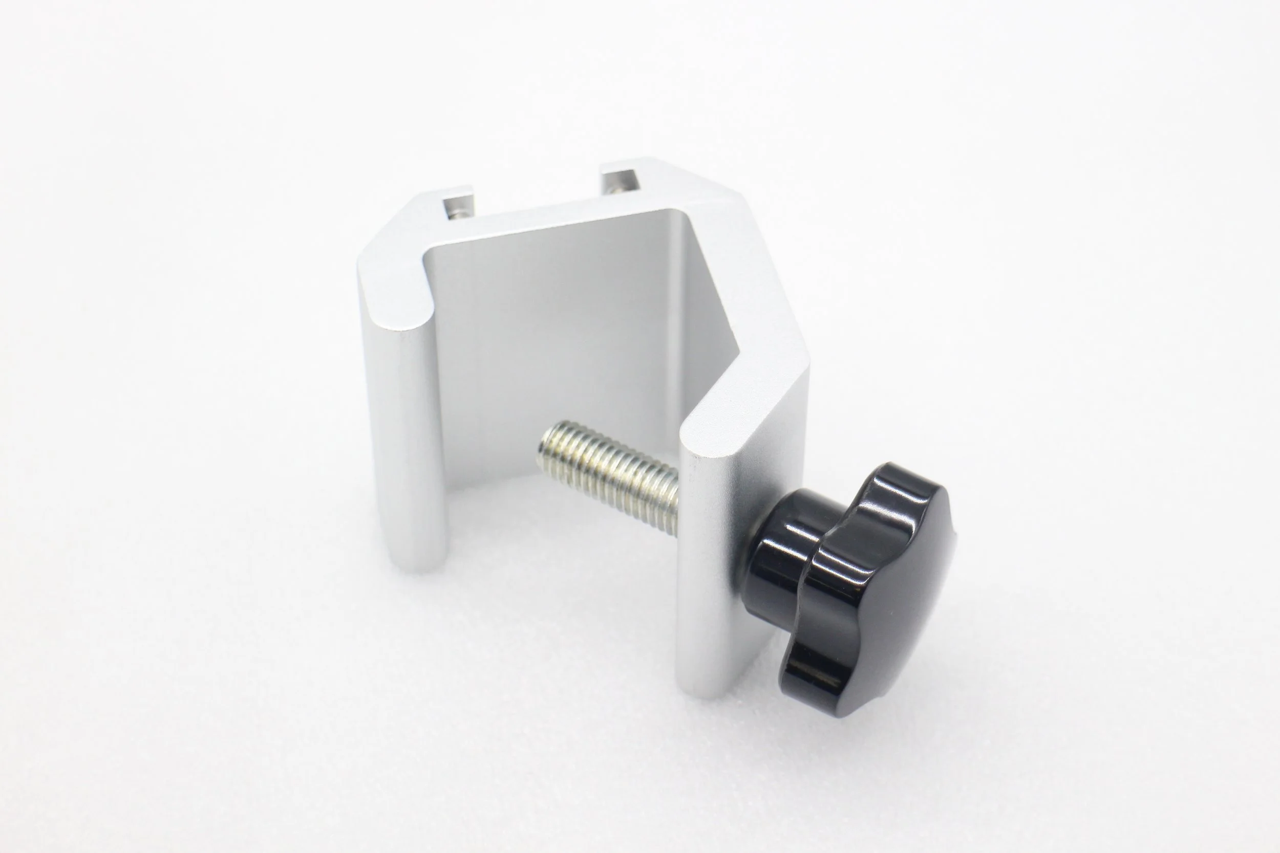 Flexicare | FL2000-02U | Respiratory Humidifier Mounting Accessory C-Clamp Suitable For 19-4.0mm Pole