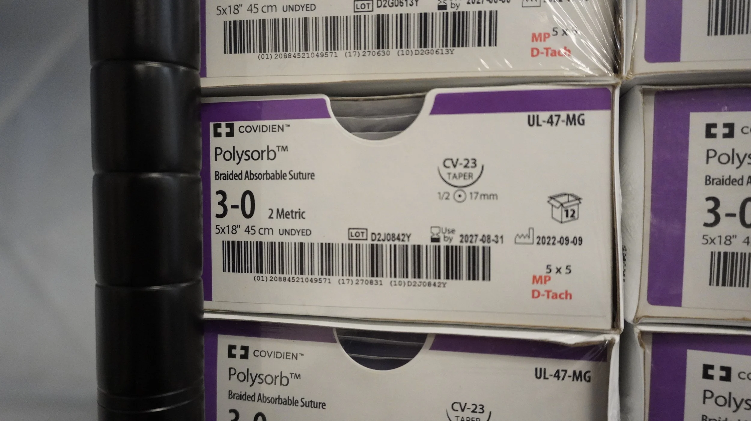 COVIDIEN | UL-47-MG | IN-DATE | BOX OF 12 | (UL47MG) Polysorb Braided Absorbable Suture 3-0 2 Metric 5x18" 45cm UNDYED