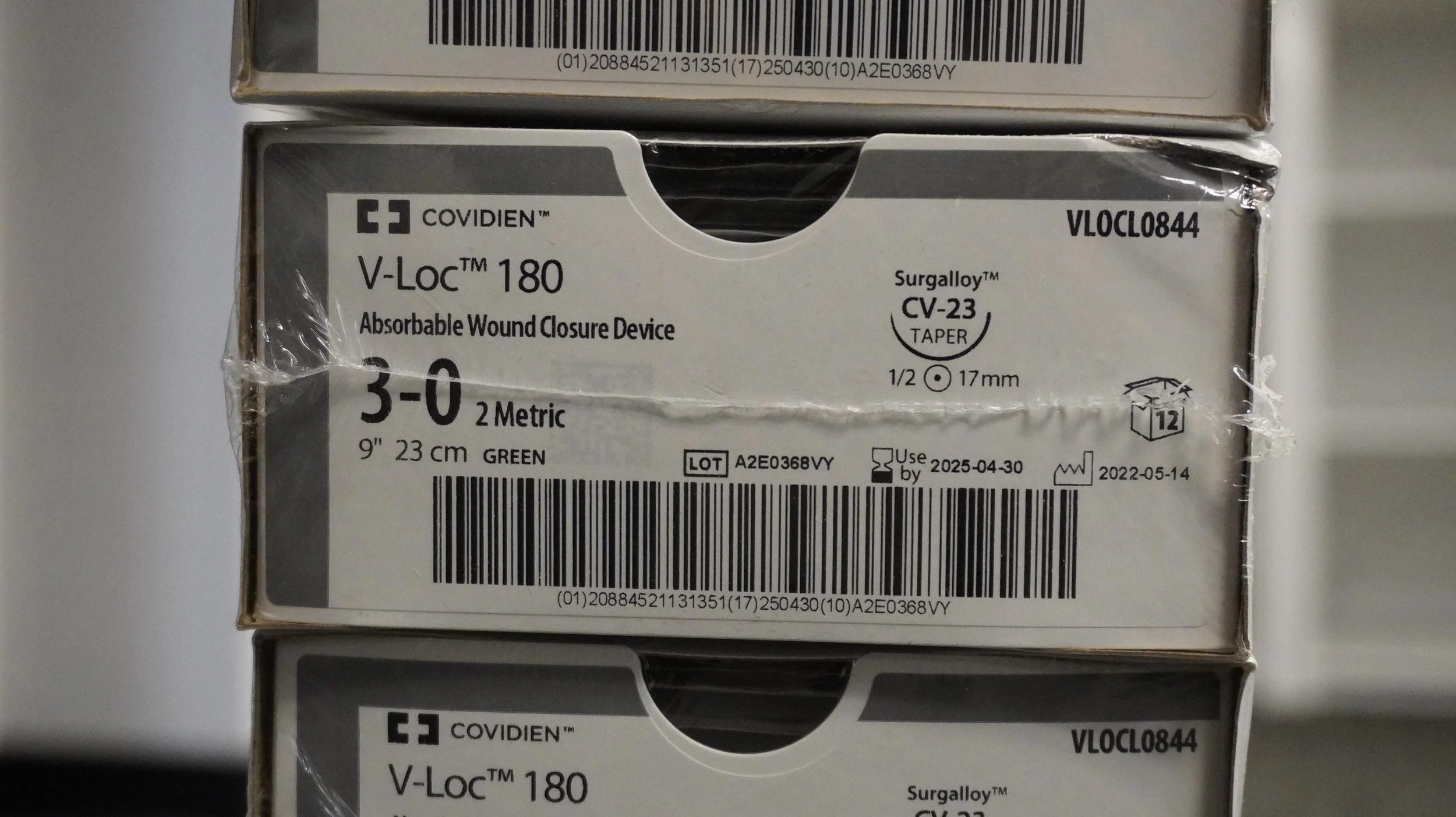 COVIDIEN | VLOCL0844 | PACK of 12/pc | V-Loc 180 Absorbable Wound Closure Device 3-0 2 Metric 9" 23cm GREEN