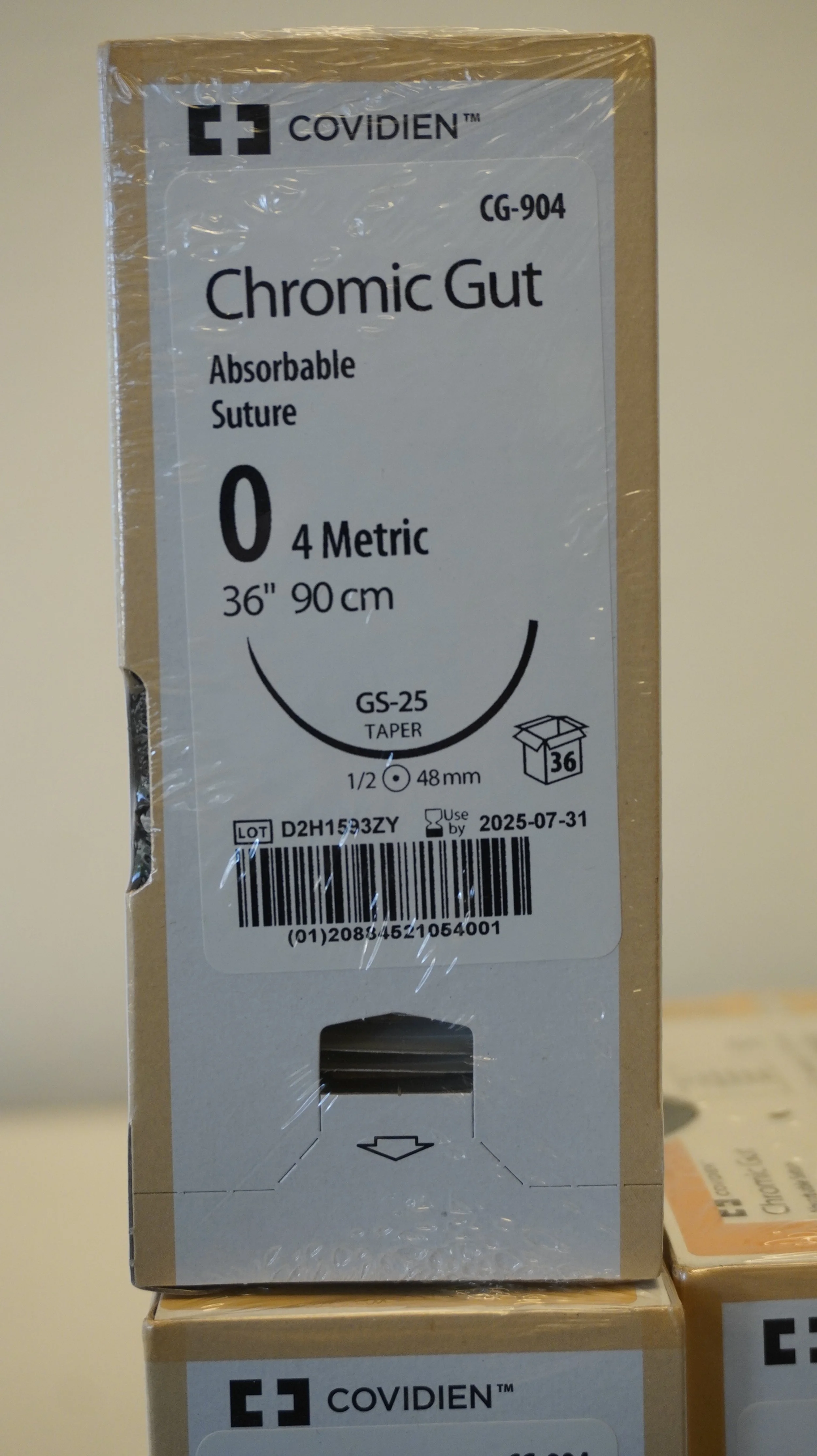 COVIDIEN | CG-904 | SHORTDATE | PACK of 36/pc | Chromic Gut Absorbable Suture 0 4 Metric 36" 90cm