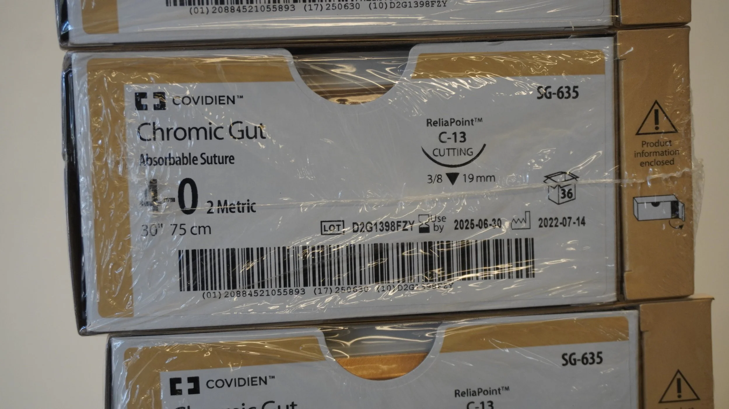 COVIDIEN | SG-635 | PACK of 36/pc | Chromic Gut Absorbable Suture 4-0 2 Metric 30" 75cm