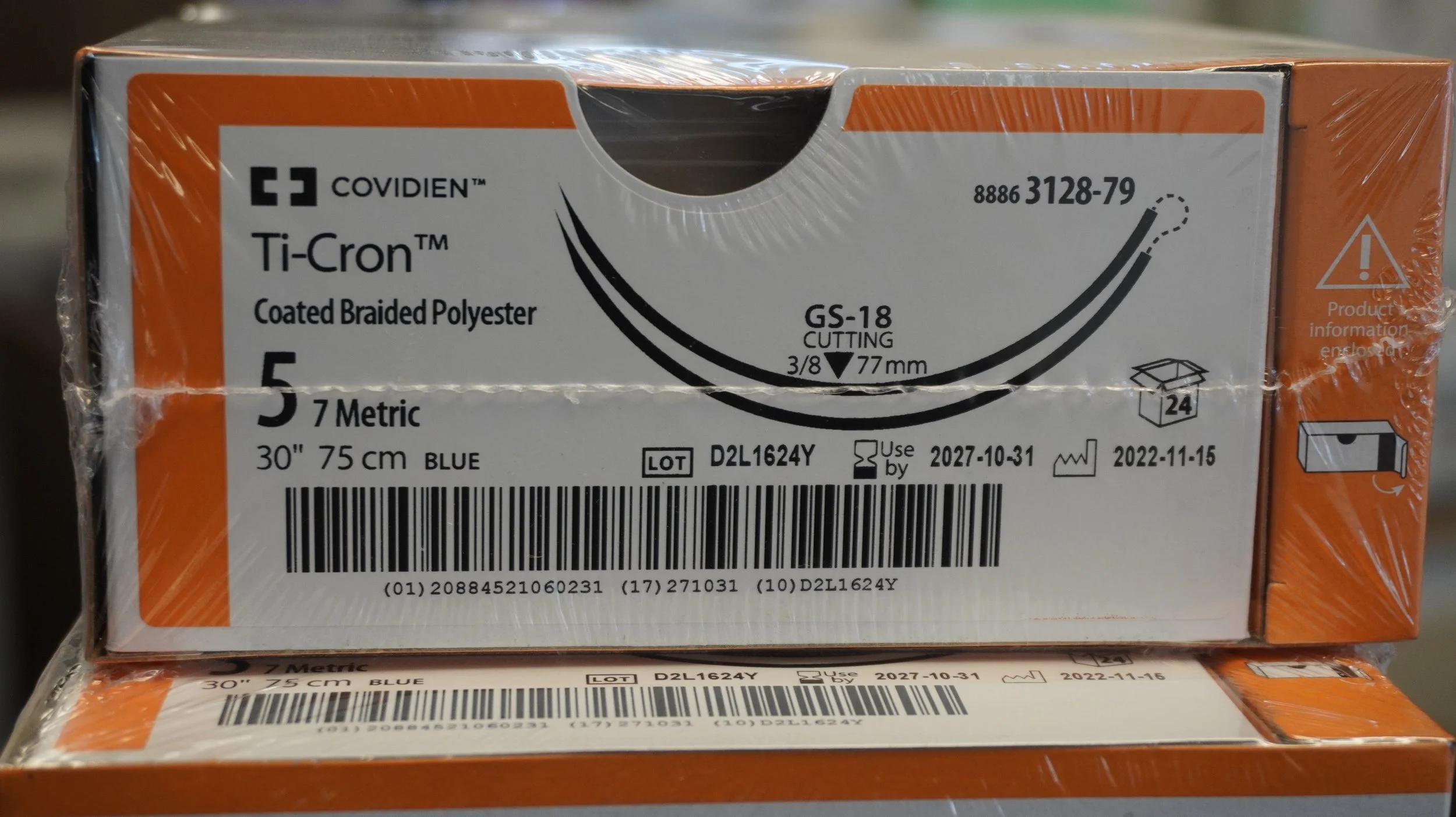 COVIDIEN | 3128-79 | IN-DATE | BOX OF 24 | Ti-Cron Coated Braided Polyester 5 7 Metric 30" 75cm BLUE