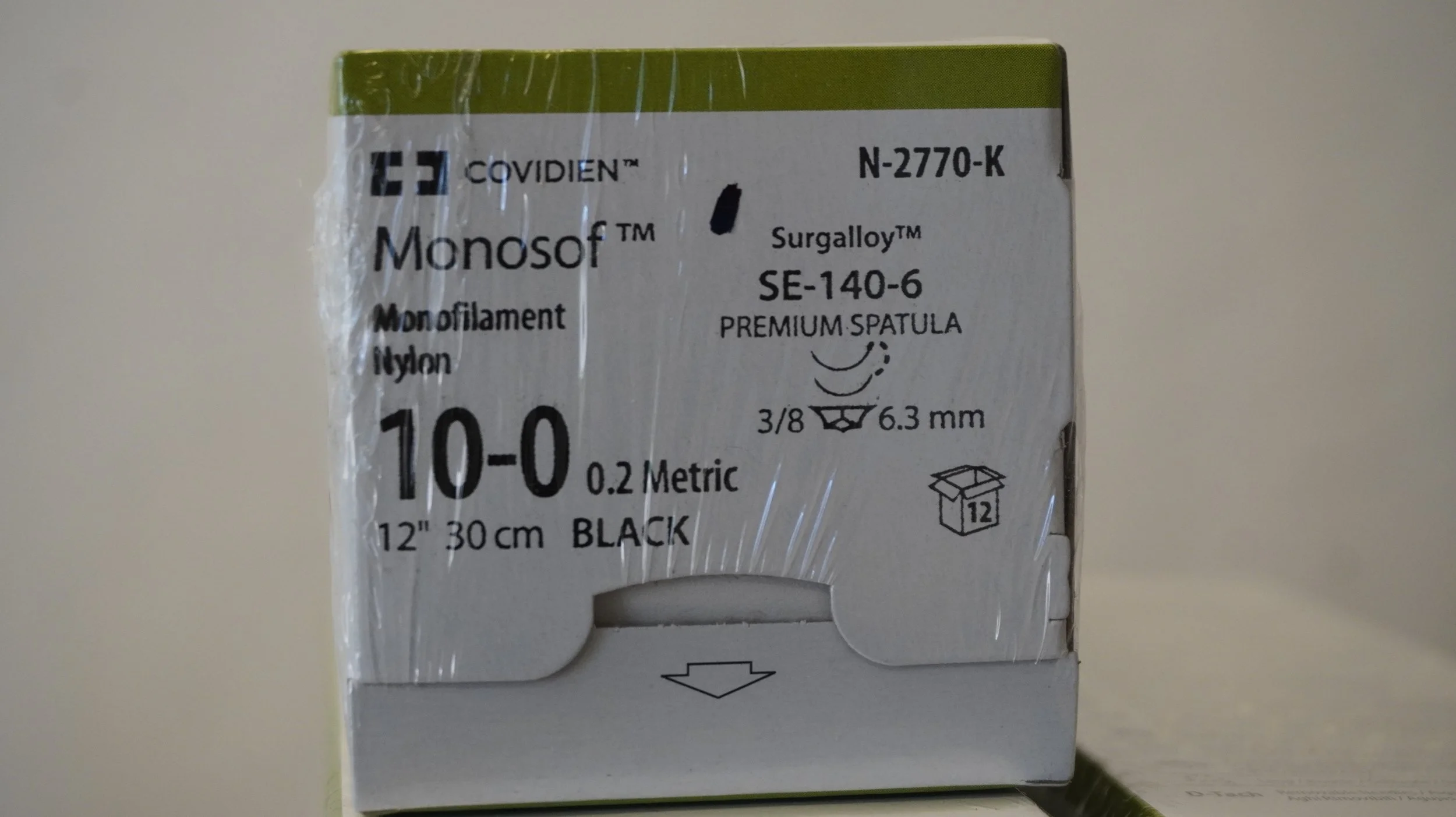 COVIDIEN | N-2770-K | SHORT DATE | BOX OF 12 | Monosof Monofilament Nylon 10-0 0.2 Metric 12" 30cm BLACK