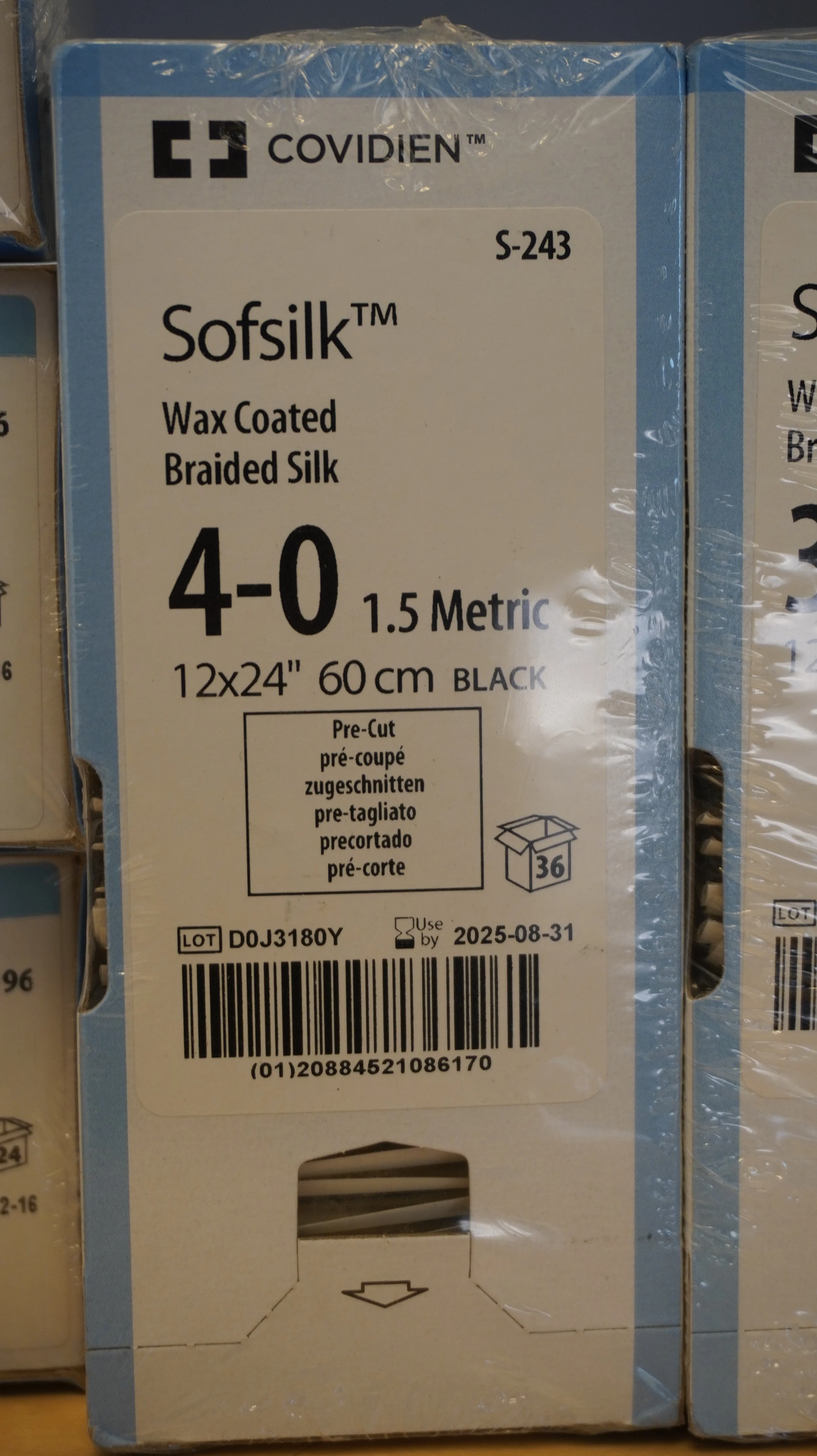 COVIDIEN | S-243 | PACK of 36/pc | Sofsilk Wax Coated Braided Silk 4-0 1.5 Metric 12x24" 60cm BLACK