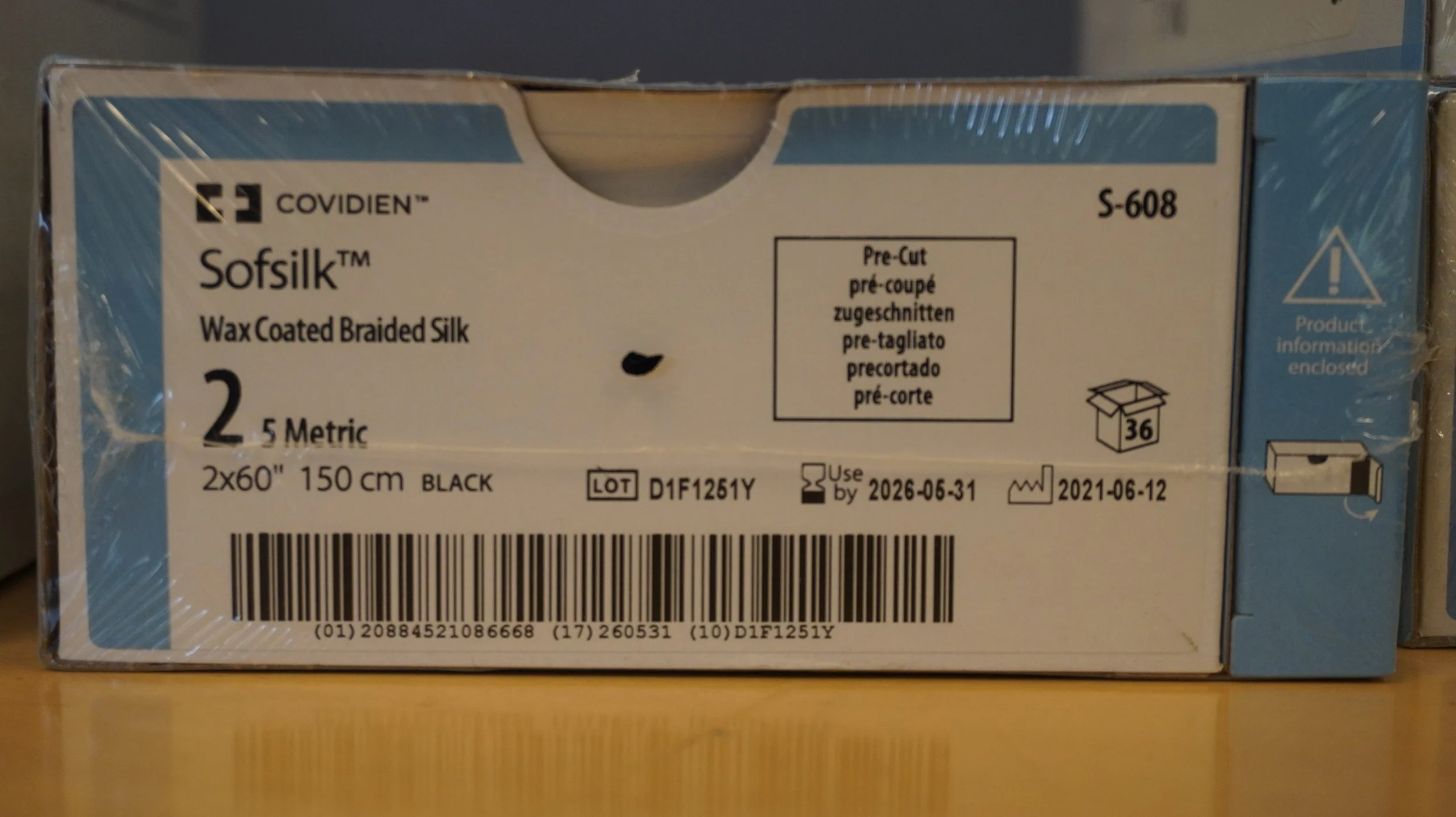 COVIDIEN | S-608 | PACK of 36/pc | Sofsilk Wax Coated Braided Silk 2 5 Metric 2x60" 150cm BLACK