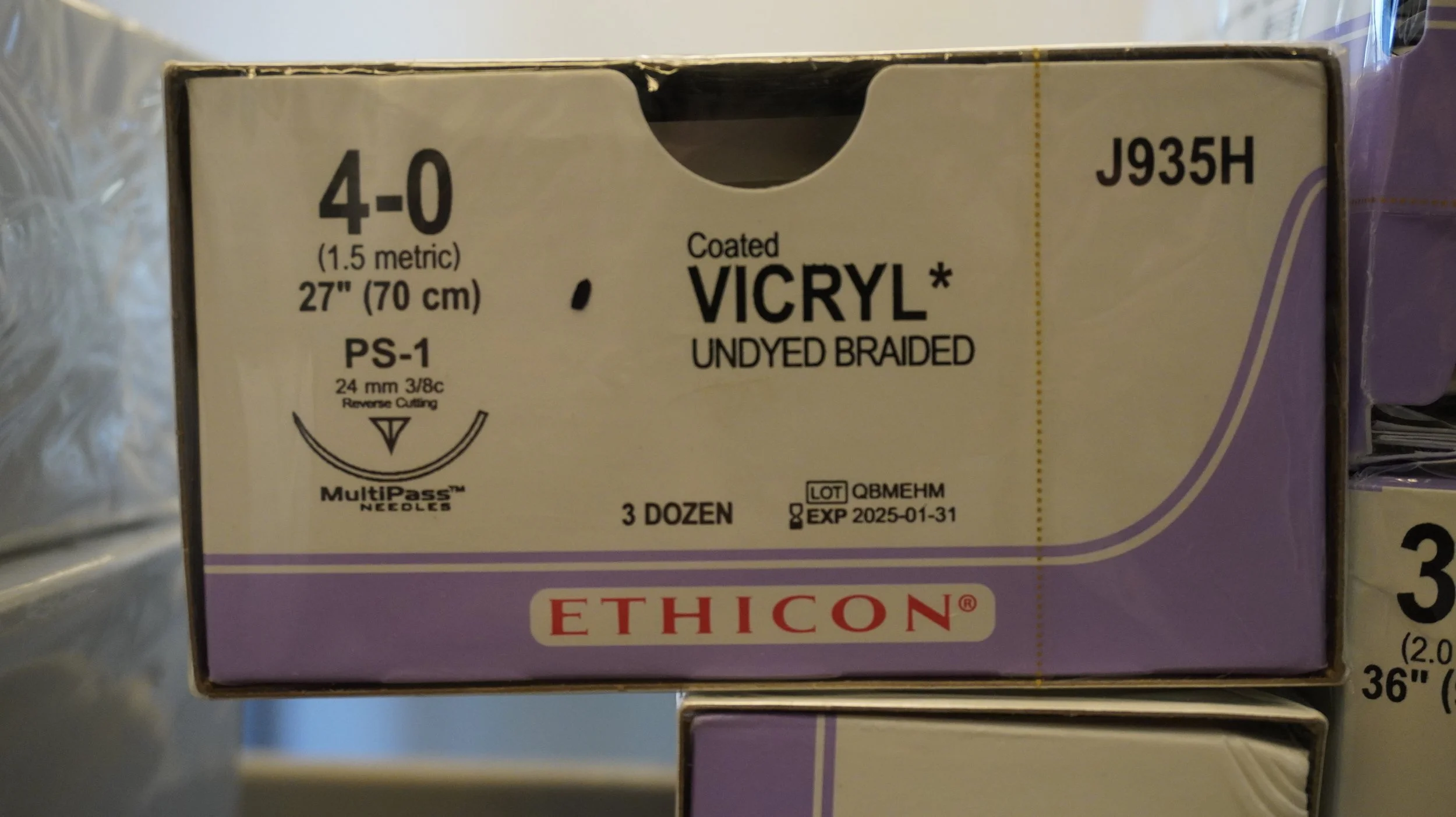 ETHICON | J935H | BOX OF 36 | Coated VICYL Suture 4-0 27" UNDYED BRAIDED
