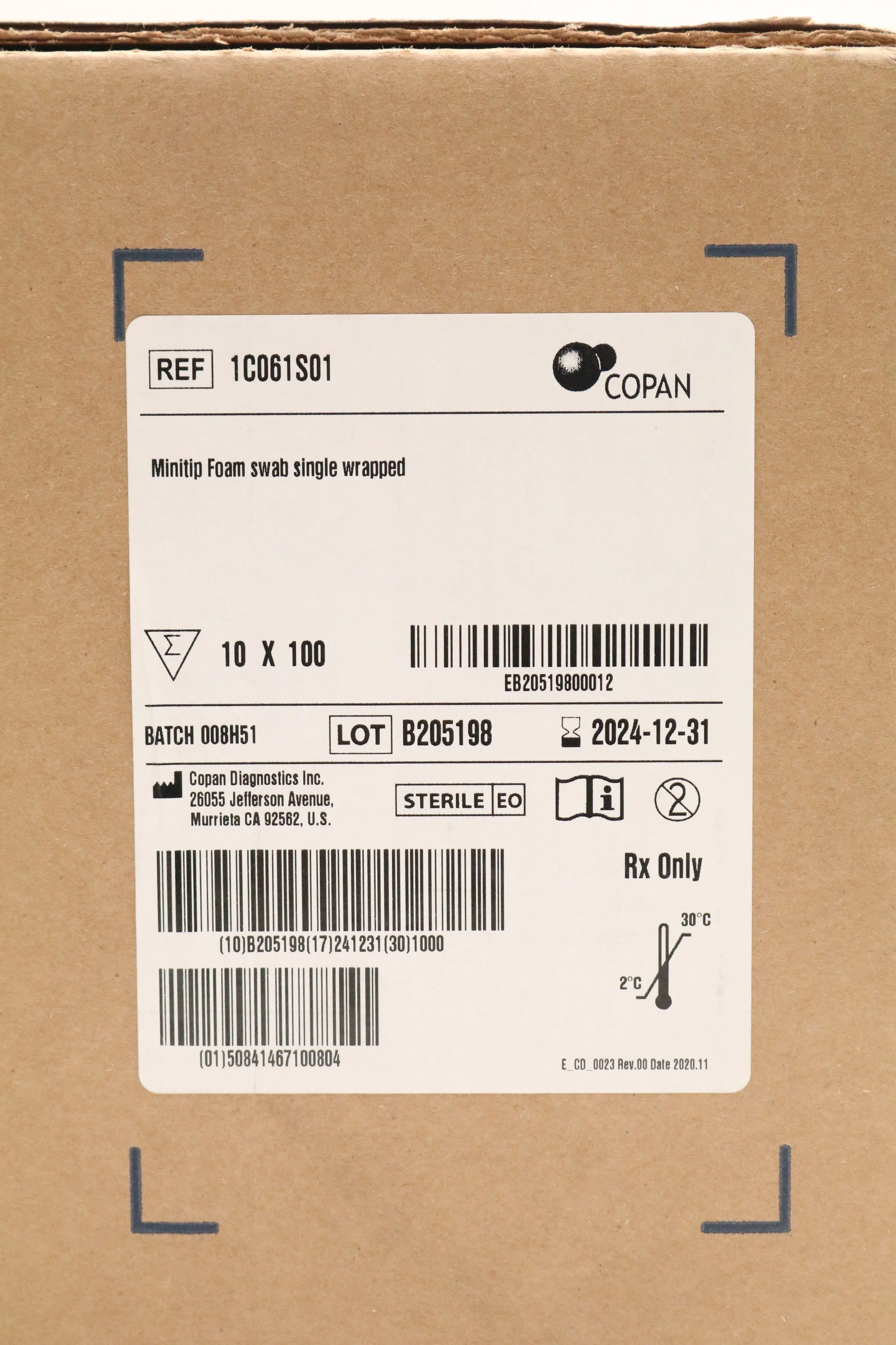 COPAN | 1C061S01 | CASE OF 1000 | IN 10 BOXES CLASSIQ Swabs Standard Fiber Wrapped Swabs