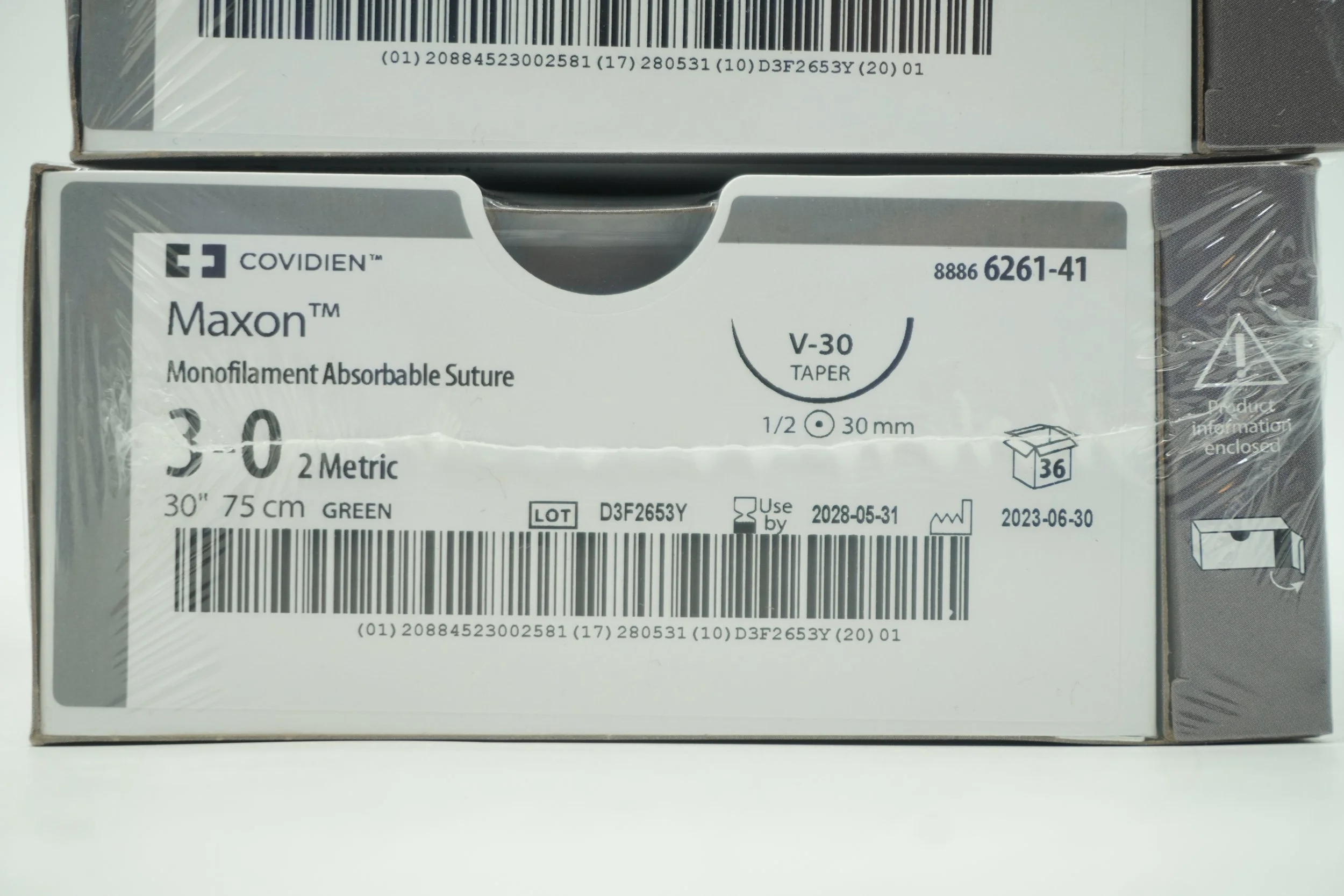 COVIDIEN | 6261-41 | BOX of 36 | Maxon Monofilament Absorbable Suture 3-0-2 Metric 30" 75cm GREEN