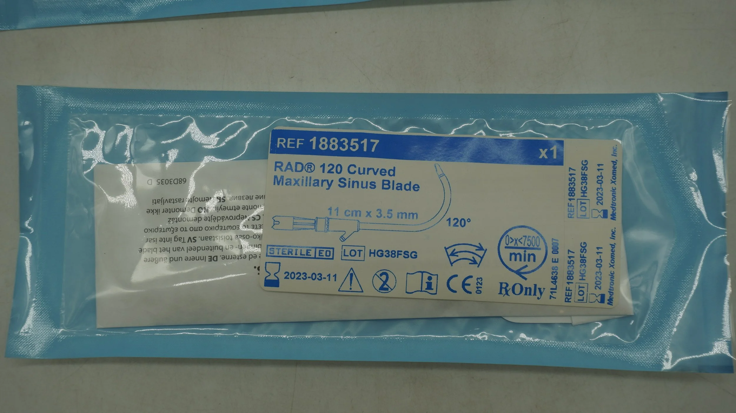 Medtronic | 1883517 | EXPIRED | EACHES | RAD 120 Curved Maxillary Sinus Blade