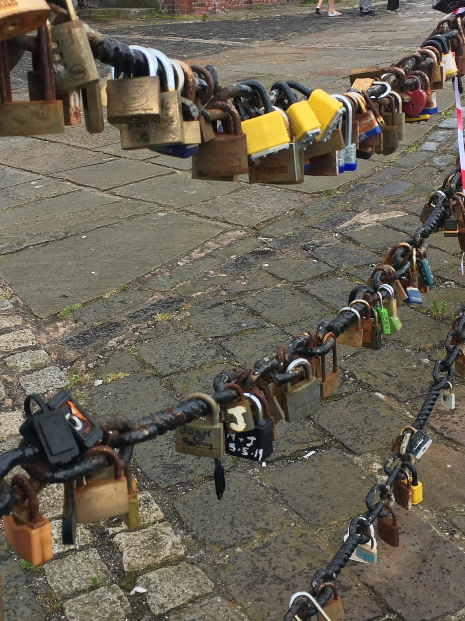 Stay Safe, Sell Smart: The Artist’s Guide to Spotting Scams