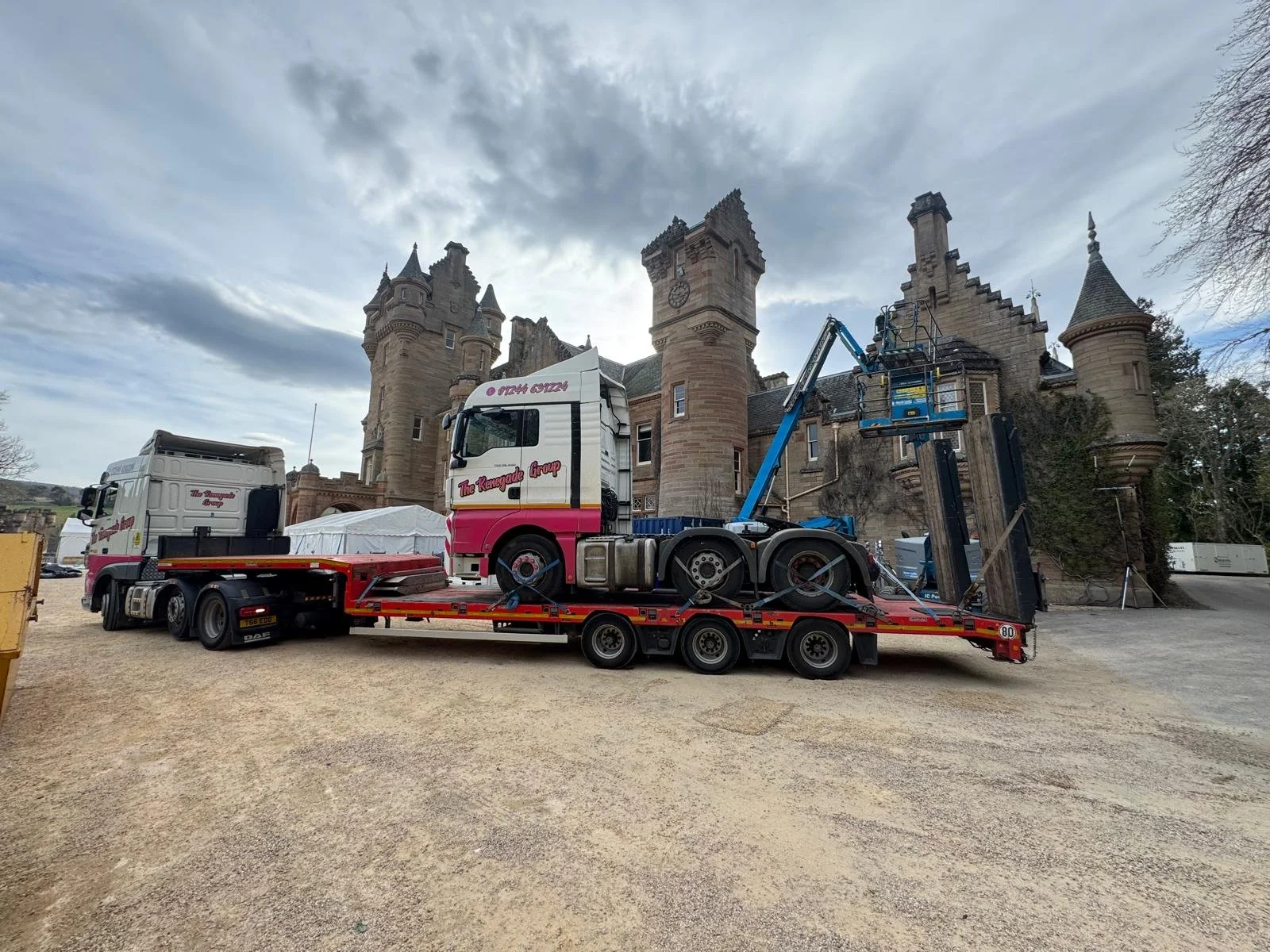 WhatsApp Image 2025-11-23 at 16.35.32.jpeg