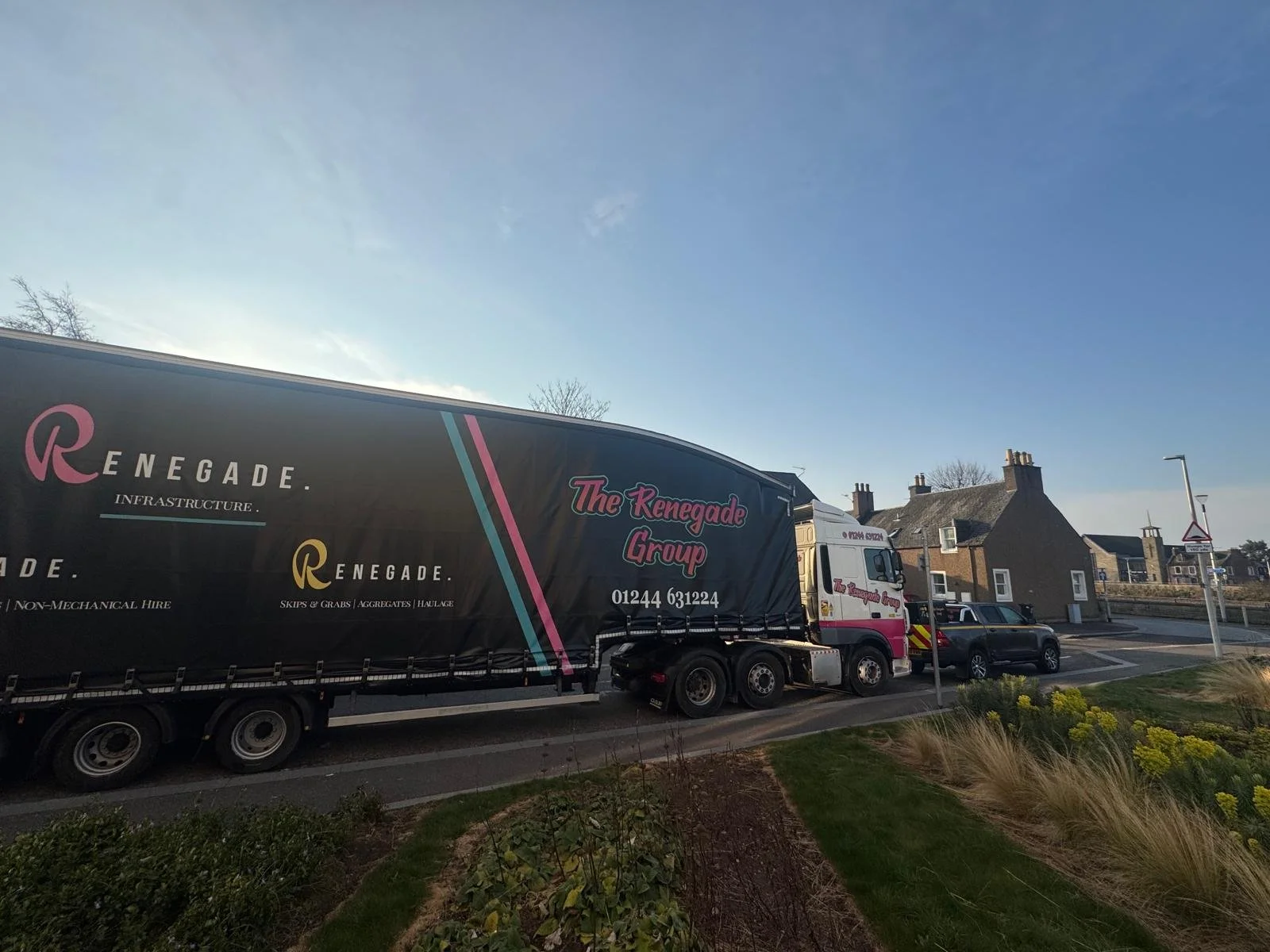 WhatsApp Image 2025-11-23 at 16.35.32 (3).jpeg