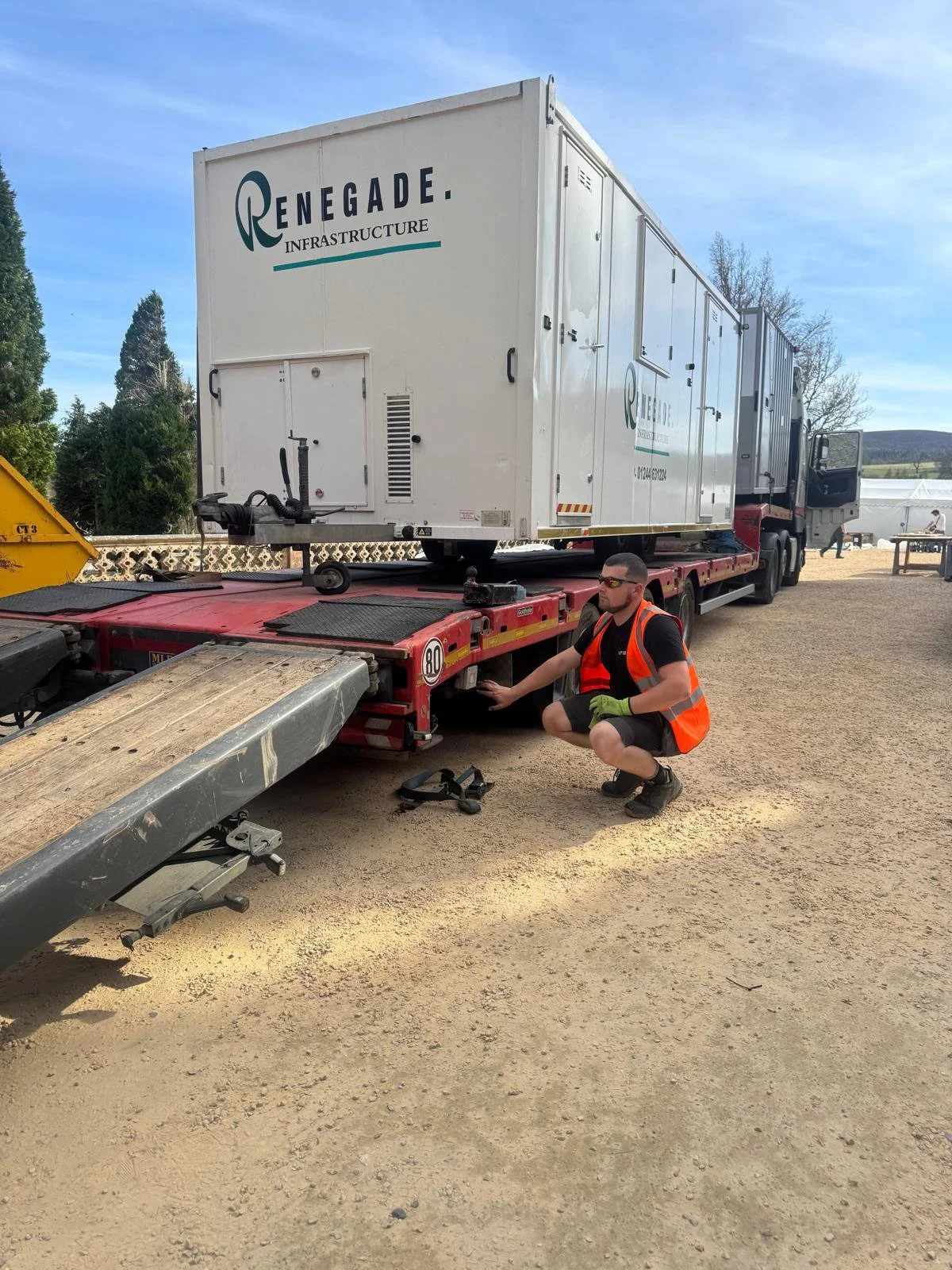 WhatsApp Image 2025-11-23 at 16.35.32 (1).jpeg