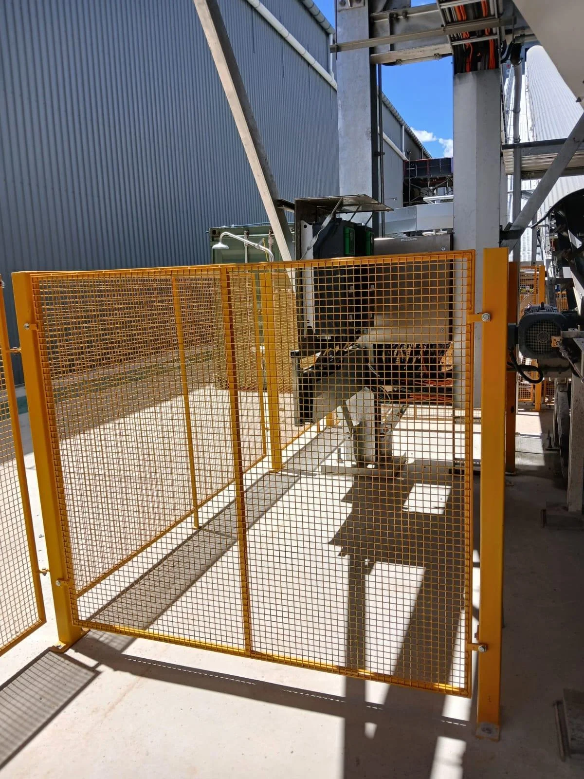 PHOTO-2025-12-11-10-31-37 2.jpg