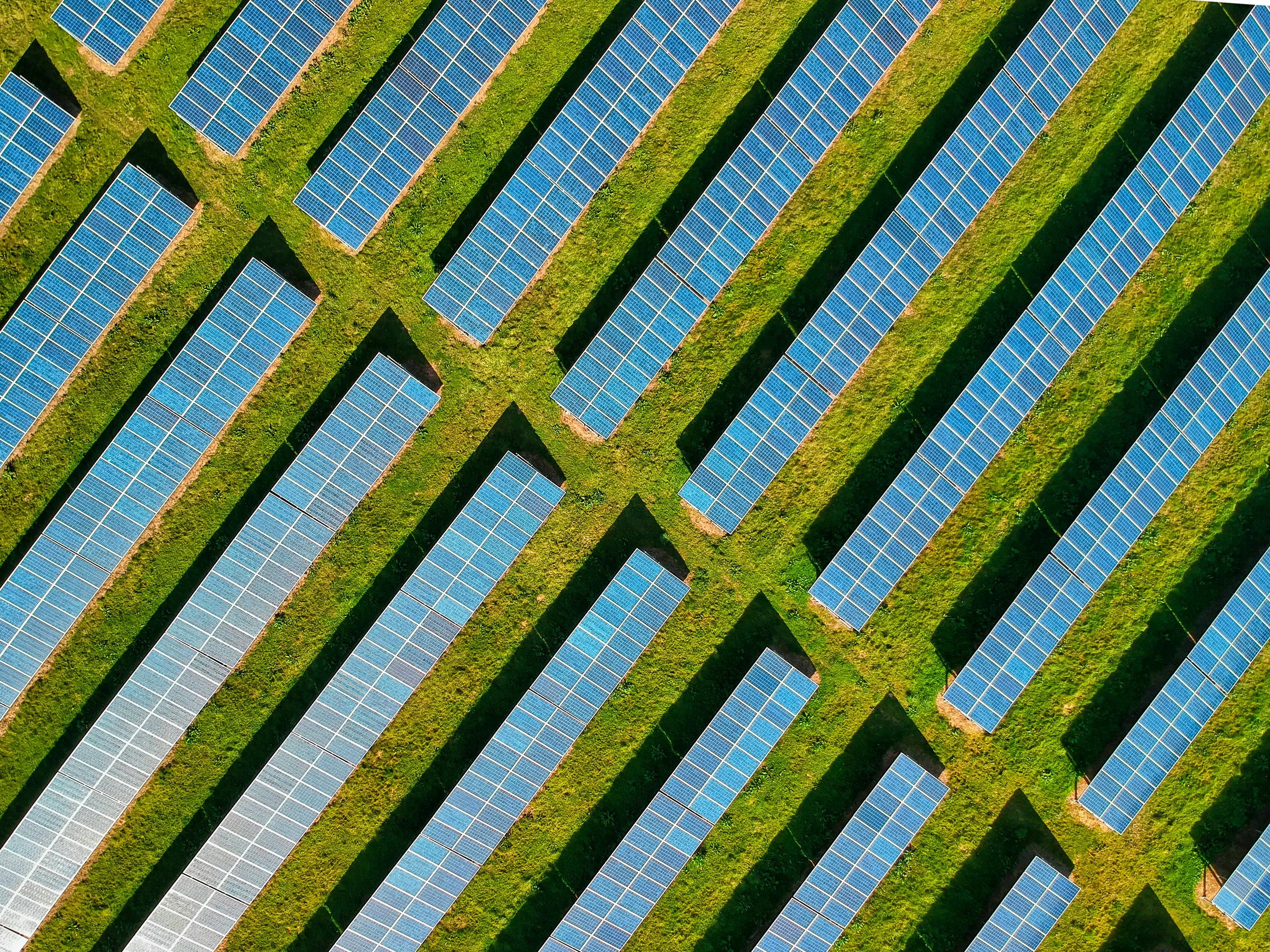 Grid-Tied vs. Off-Grid vs. Hybrid Solar Systems: What’s the Difference?