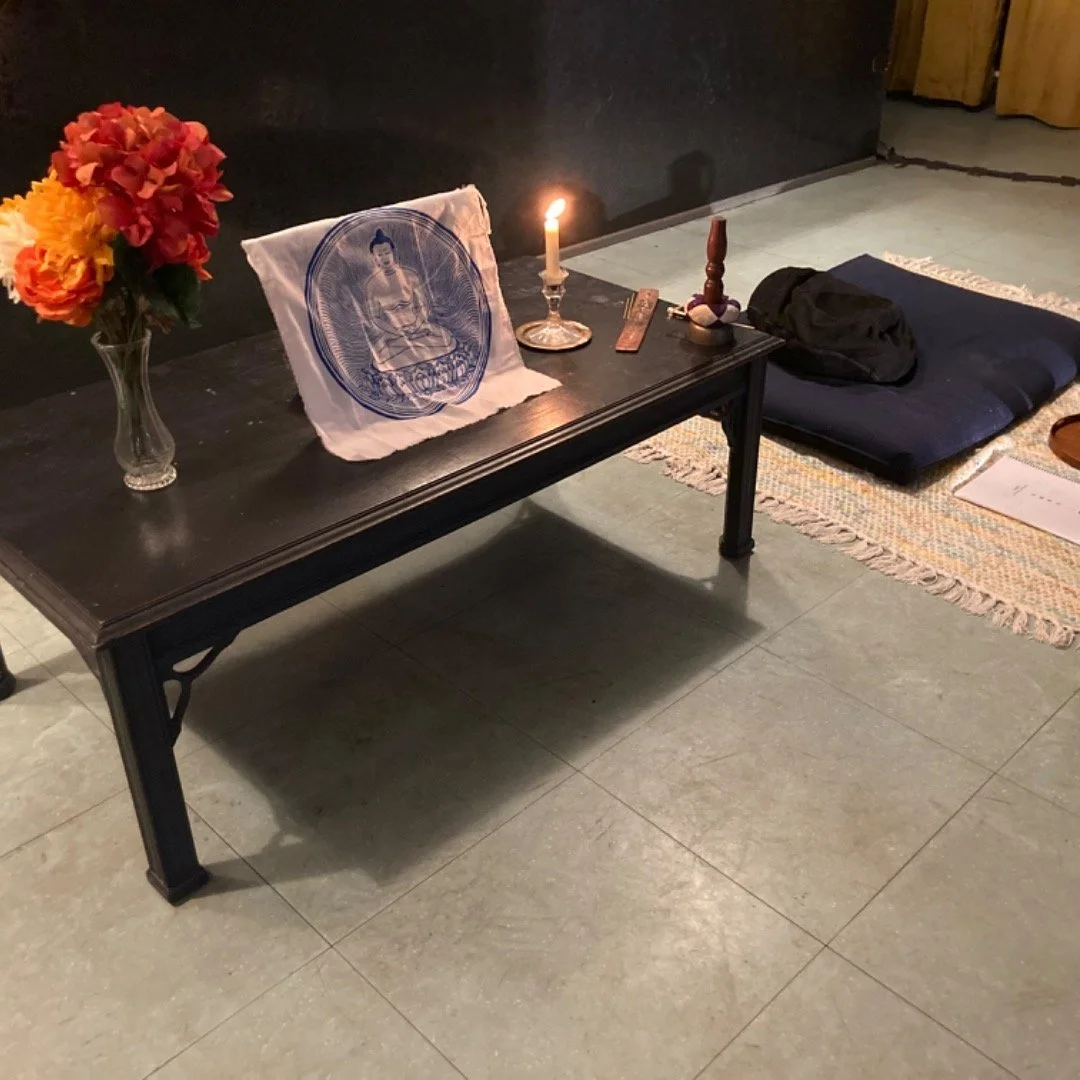 So much gratitude to our hosts at @drkmttrcollective Saturday afternoon and to all who came out to learn, share and practice together. Such a special place and special people. As usual, Im terrible at documenting our meetups for social media purposes