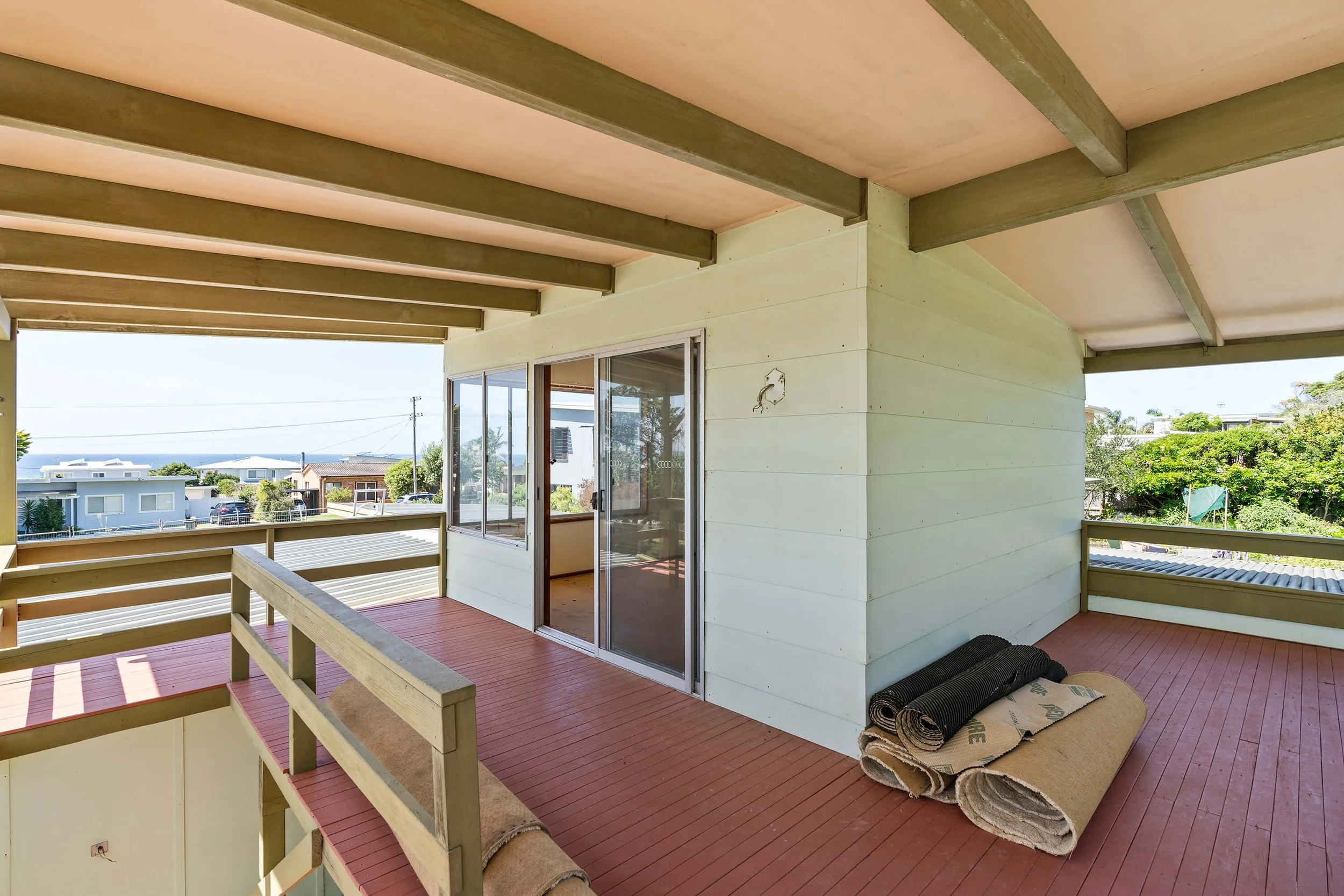 OnformBuilding-Highview-Drive-Modern-5.jpg