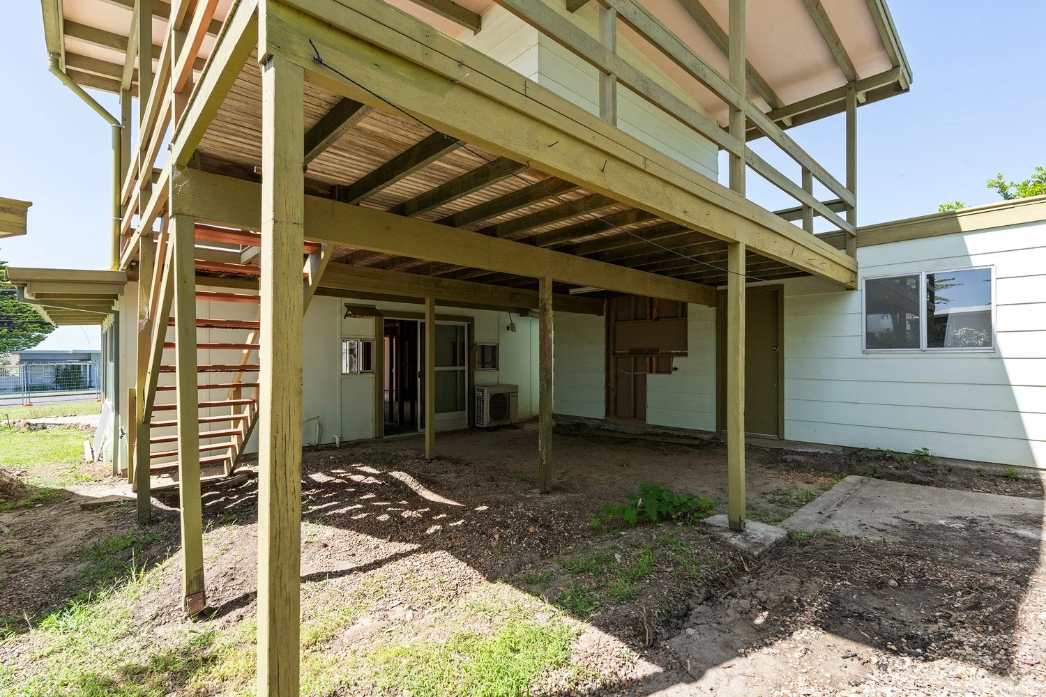 OnformBuilding-Highview-Drive-Modern-7.jpg