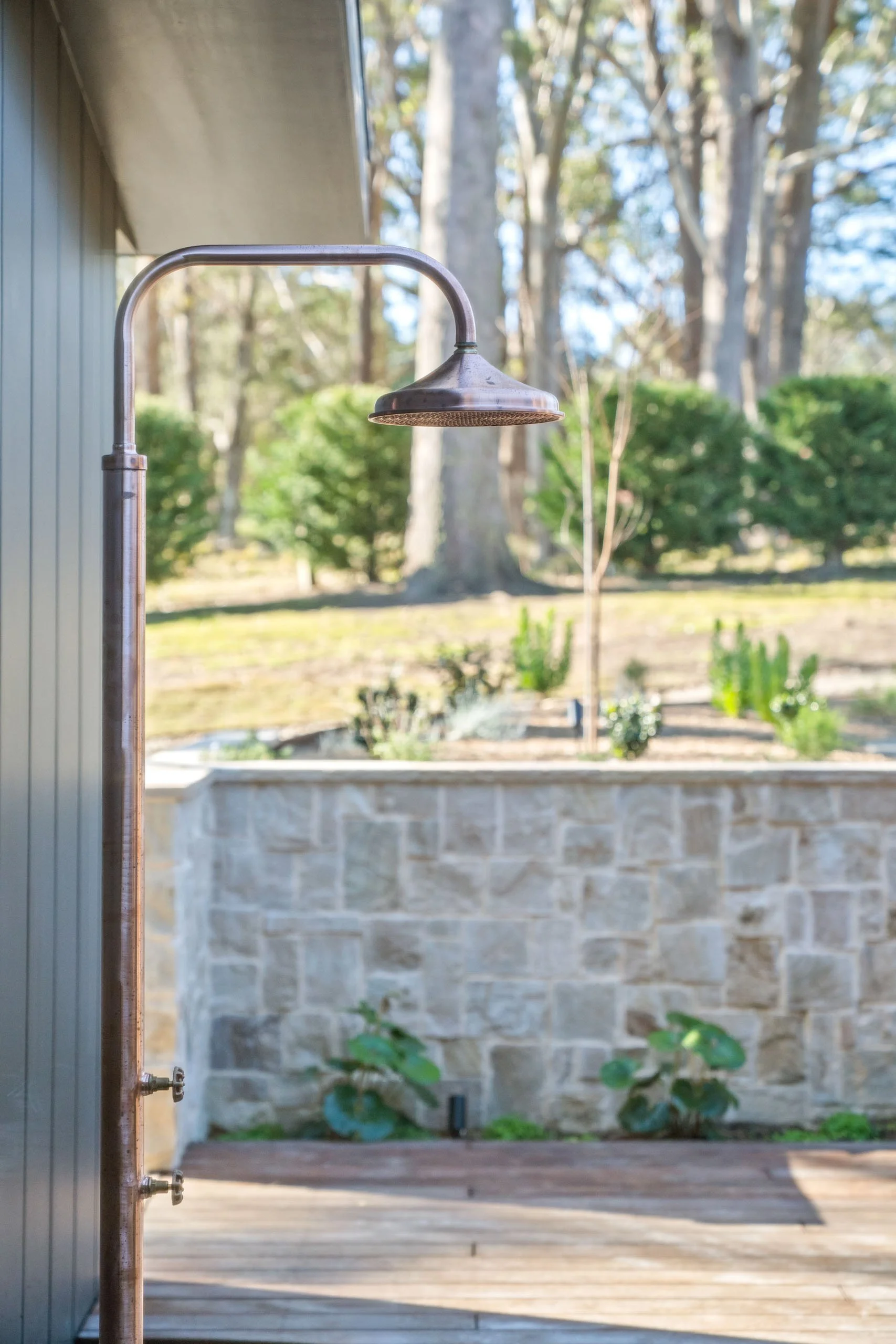 Stony Creek Milton renovation by Onform Building - outdoor shower