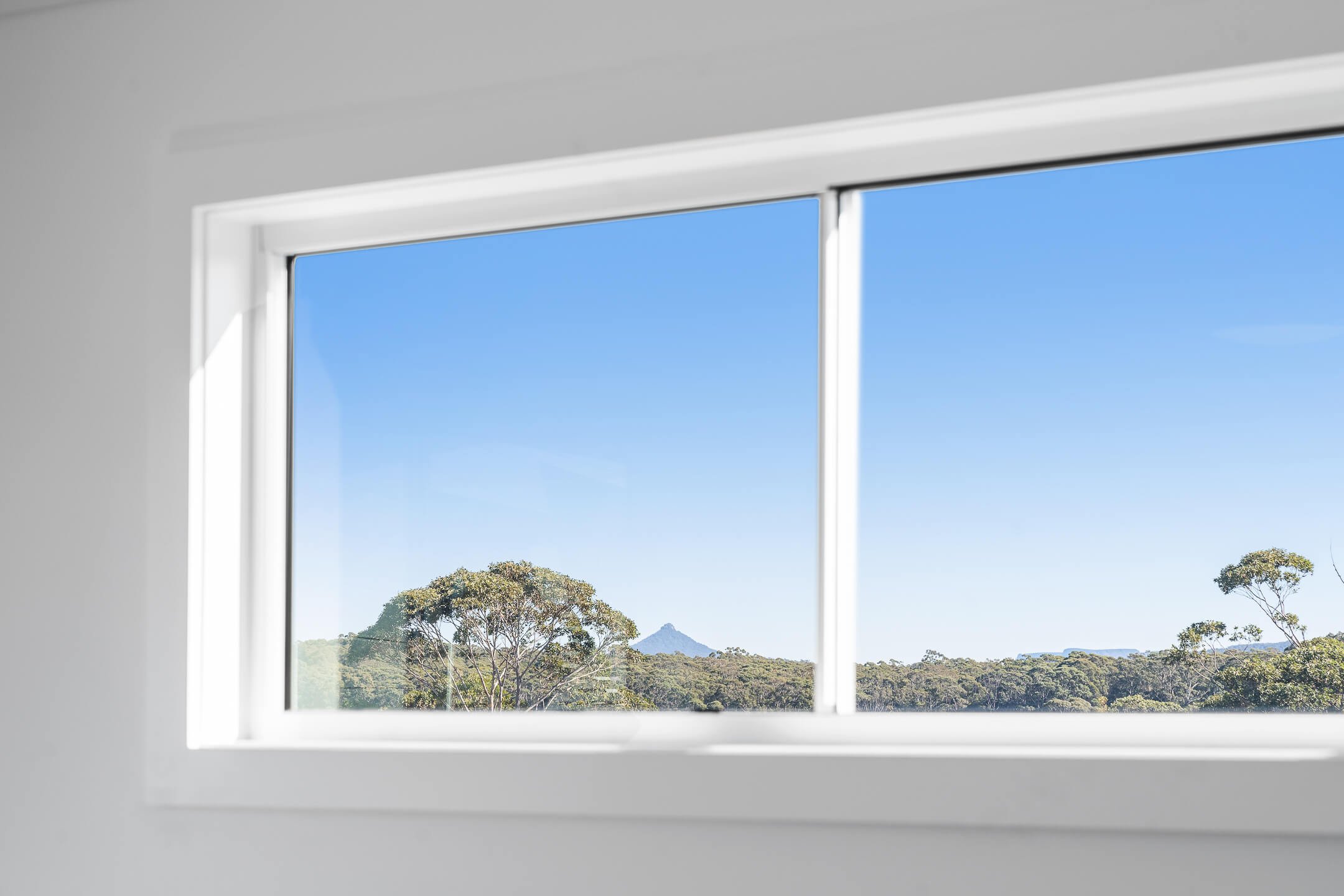 Highview Drive Project - Framed View of Pigeon House / Didthul