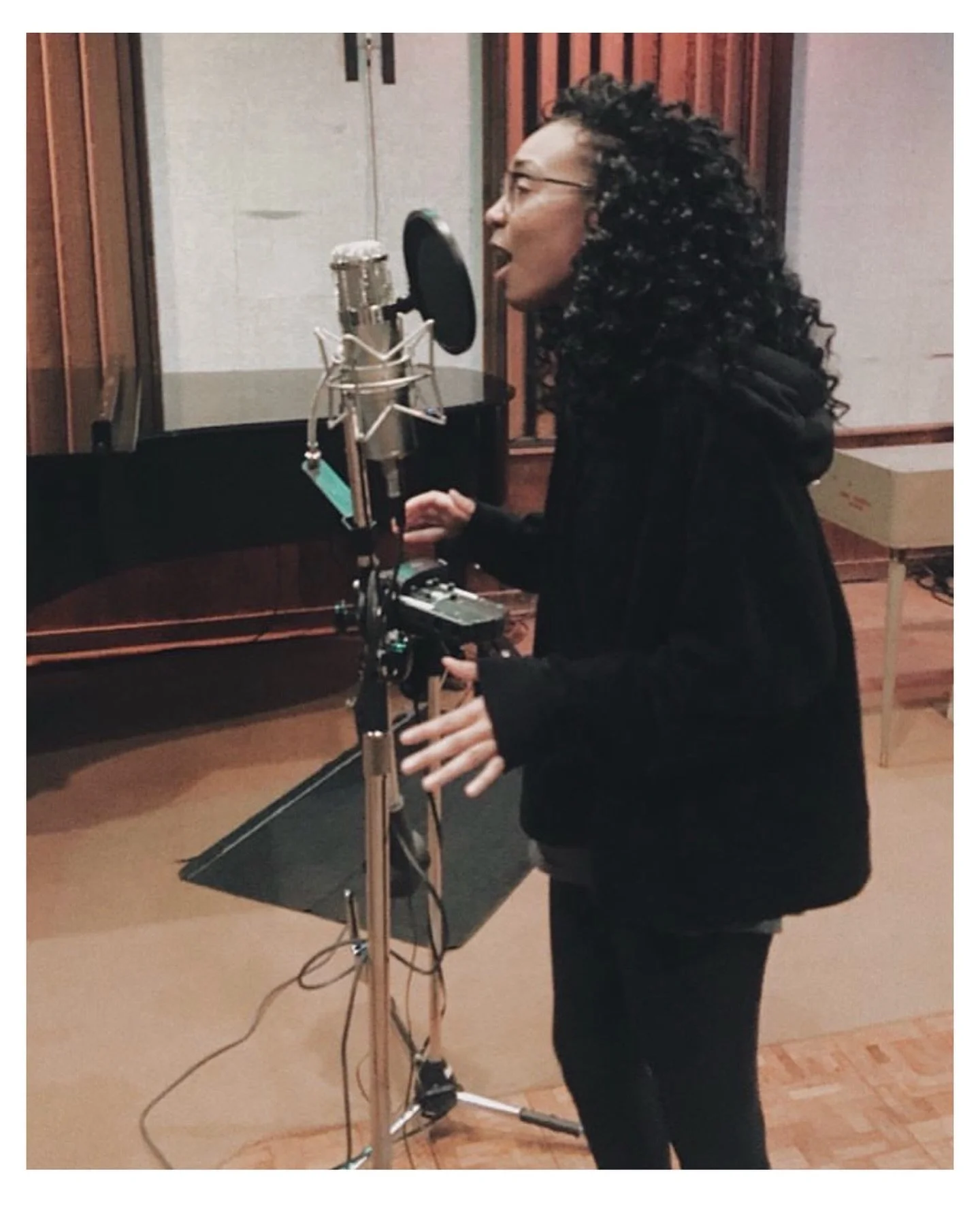 muscle shoals is such a special part of my journey. creating at fame studios shaped me in ways i&rsquo;m still grateful for.

i&rsquo;m honored to celebrate the opening of the muscle shoals exhibit at @countrymusichof. covering songs by The Rolling S