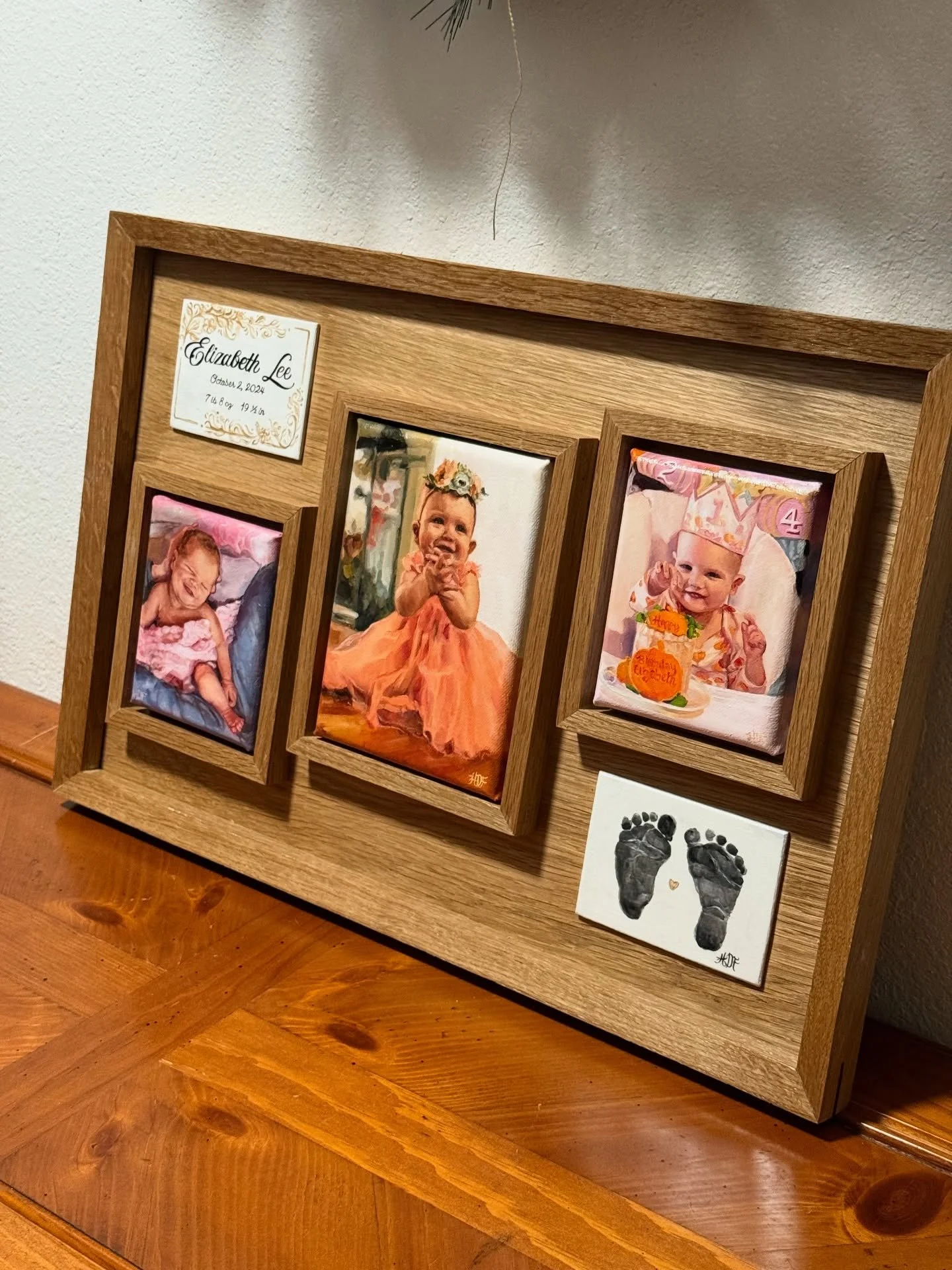 One of my favorite Christmas commissions this year - a triptych of sorts, with two nameplates and a beautiful custom frame made by @caminoworks that tied everything together wonderfully. It was an absolute joy!

#custompainting #oilpainting #portrait