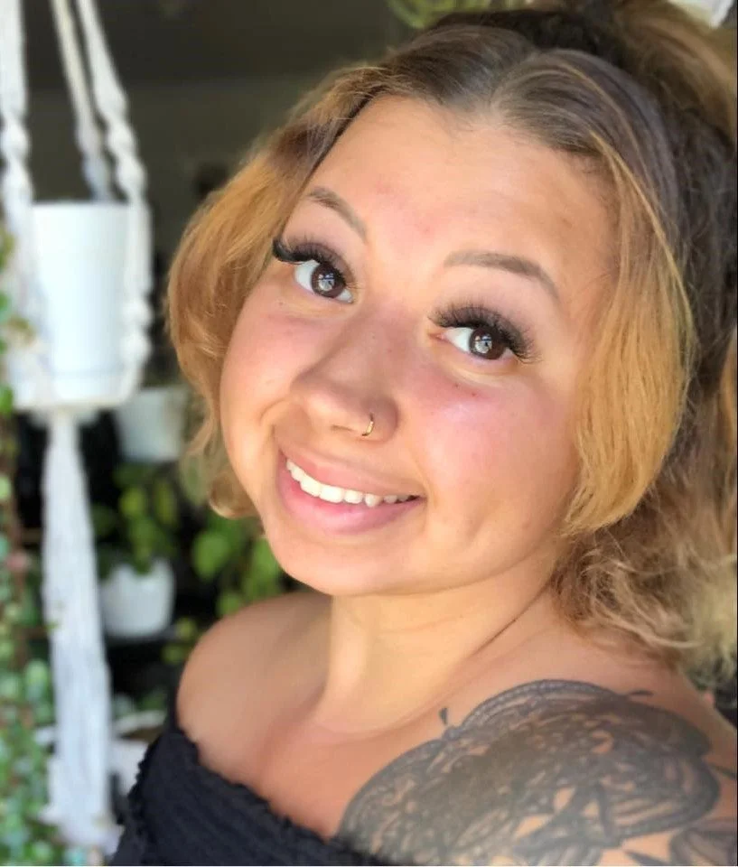 Ari Perkins, back-up midwife