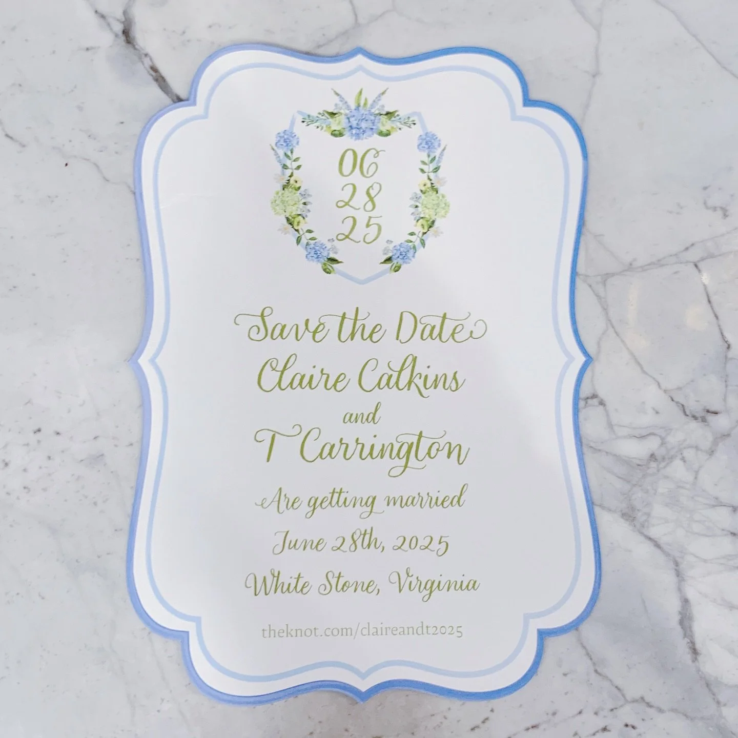 We love a hydrangea save the date 😍 
#watercolorwedding #weddingstationary #watercolorartist