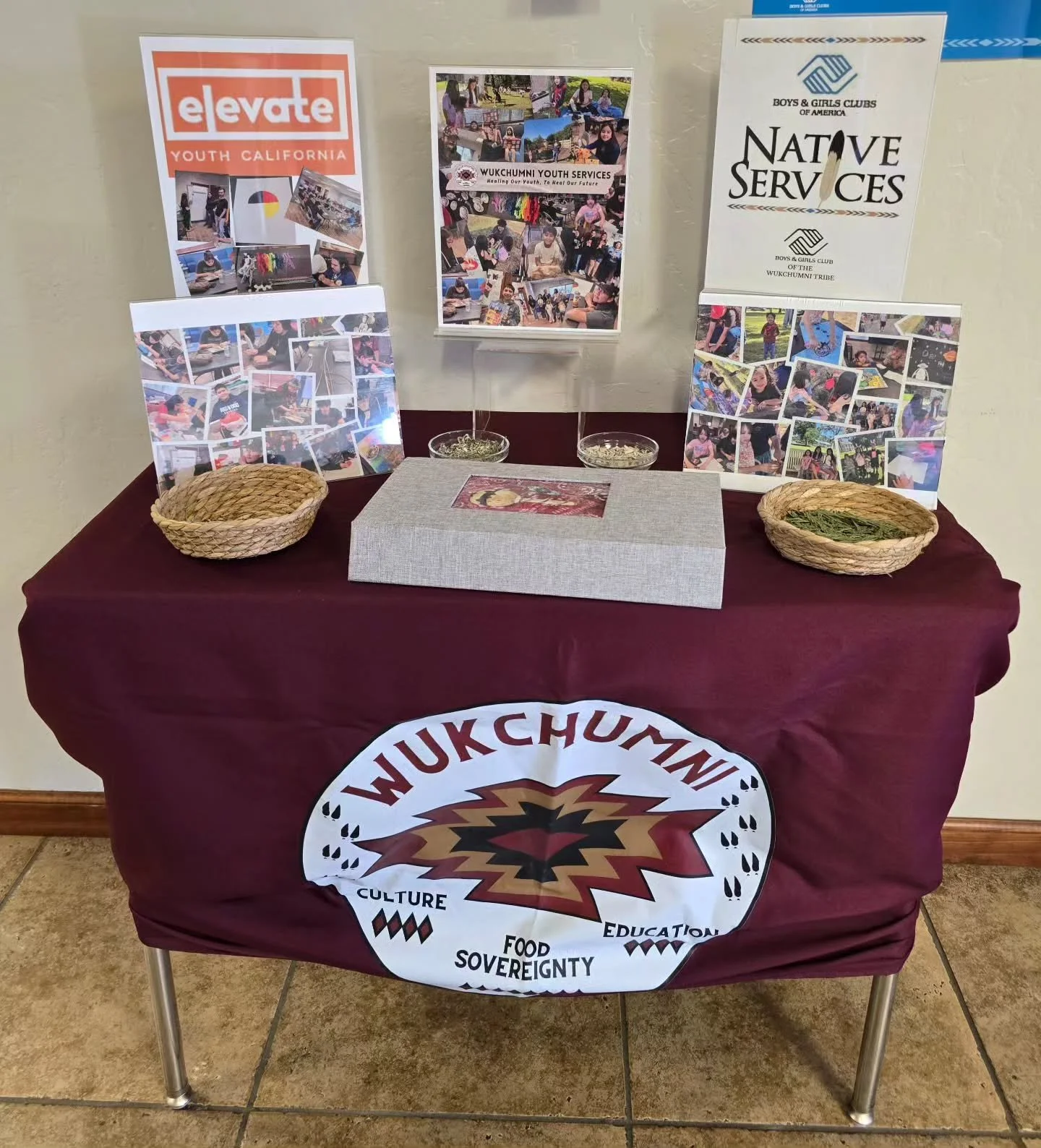 The Back to School Open House was full of fun activities, a table full of free reading books and activities to take home, information on Fresno City College RAIN program and Wukchumni Tribe Food Pantry information,We displayed some artwork and crafts