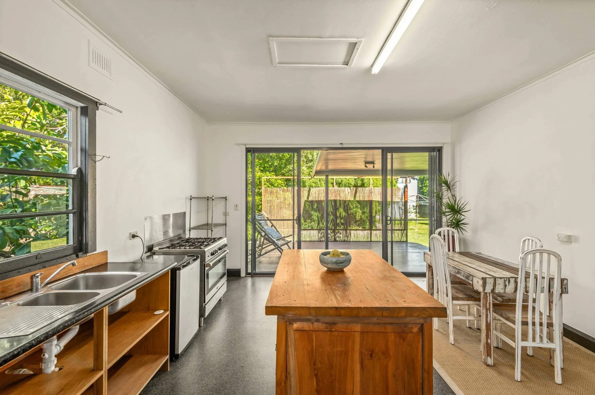 29_New_City_Rd-4_kitchen_1_0019-60b2f2a6ce601.w.1920.zc.C.q.70.jpg