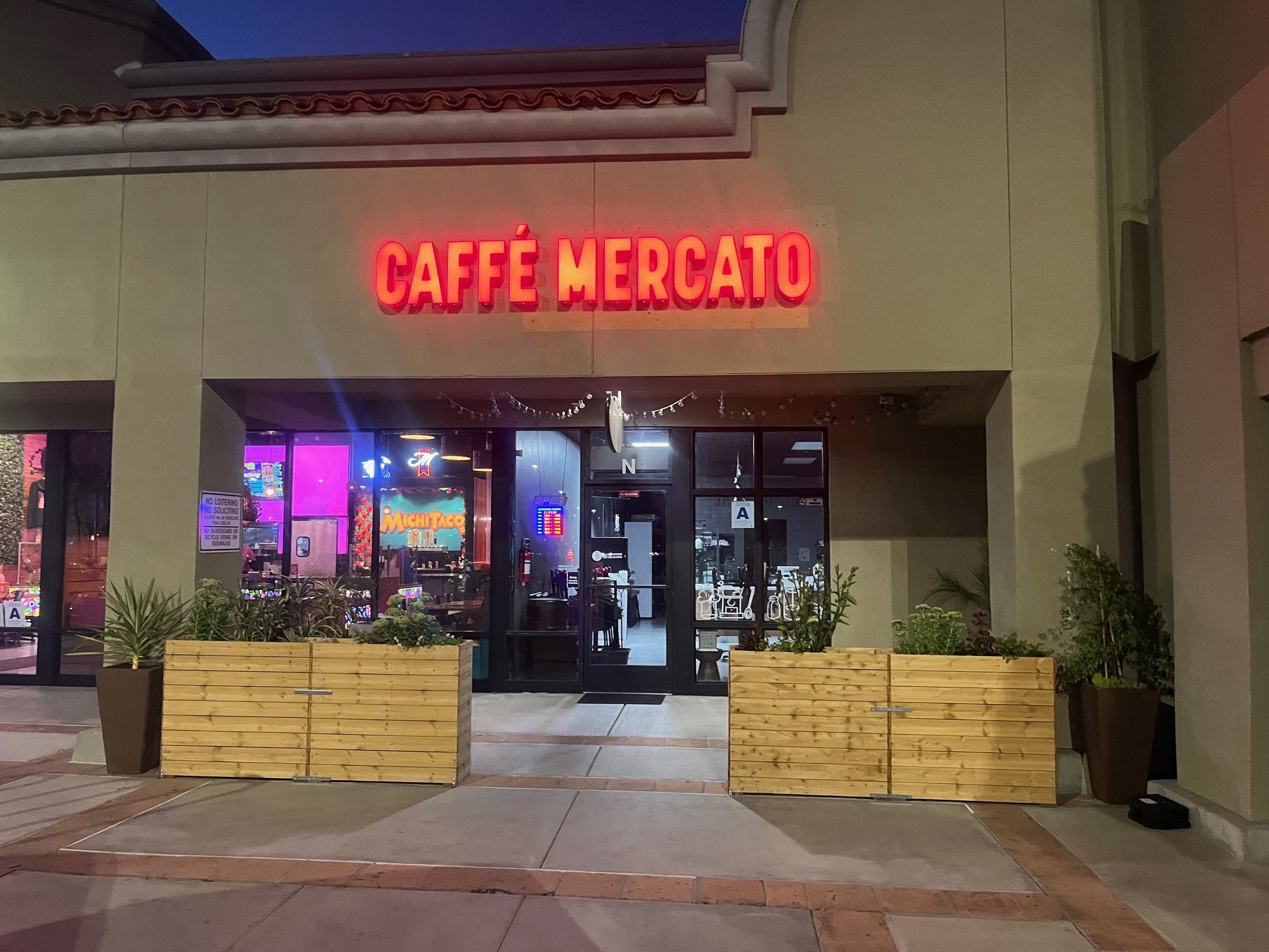 isp-channel-letters-caffe-mercato-red-sign.jpg