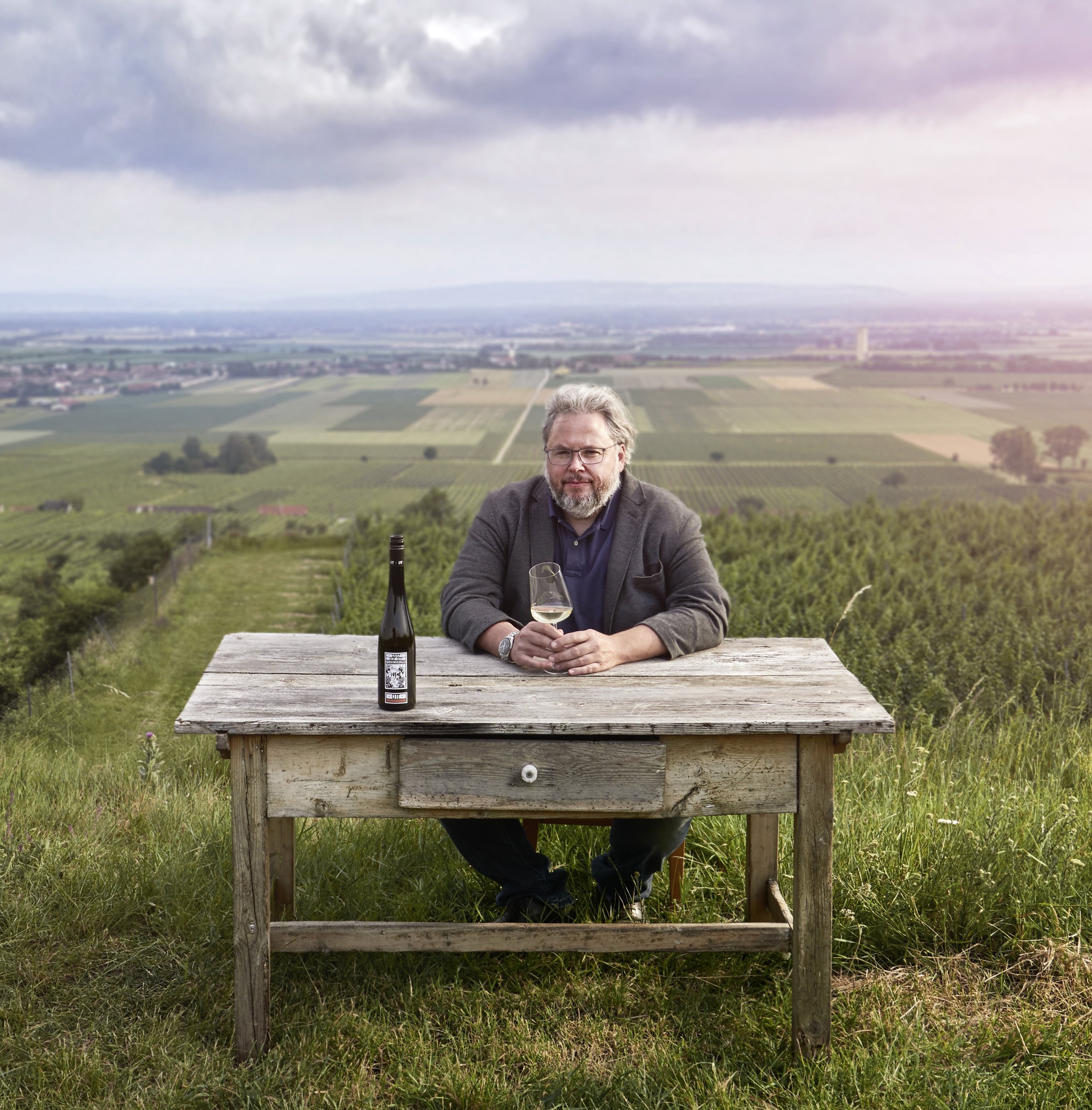 BernhardTisch_neu.jpg