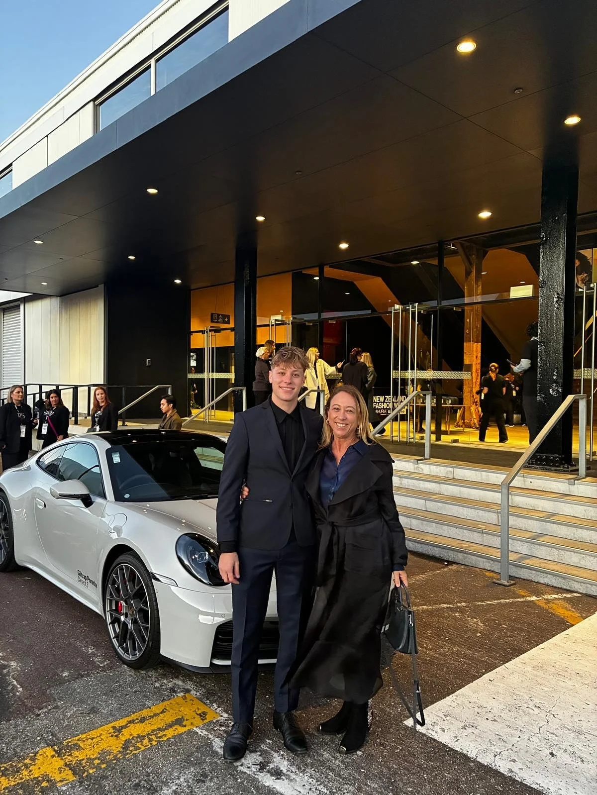 @nzfashionwk with Mum 🖤

Thank you to the legends at @giltrapgroup for having me! 🚀