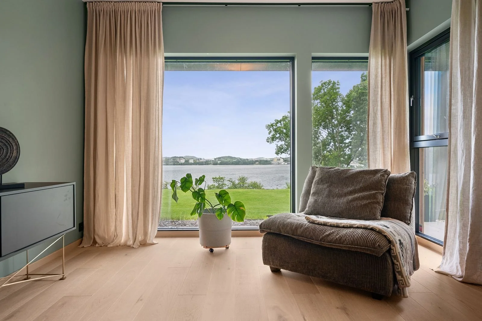 DALEVEIEN, SANDNES