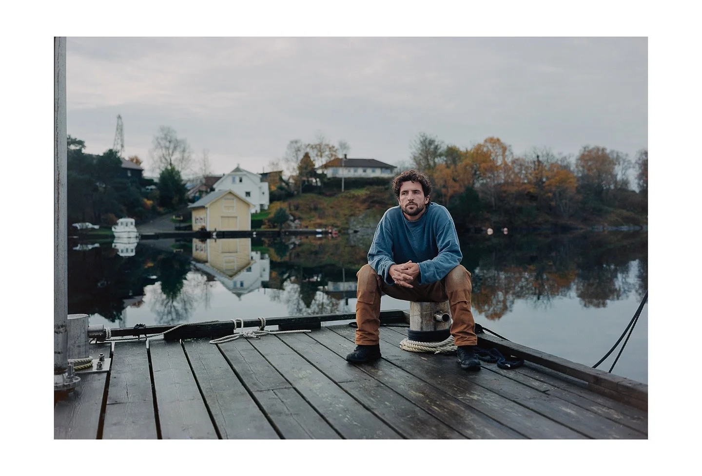 Oliver on 6x9. 2025
&bull;Fuji GW690III
&bull;Ektar 100
&bull;
&bull;
&bull;
&bull;#analoguephotography #film #kodak #kodakektar100 #ektar100 #enviromentalportrait #potrait #sail #rigg #fuji #fujigw690iii #mediumformatphotography #norgefoto #stavange