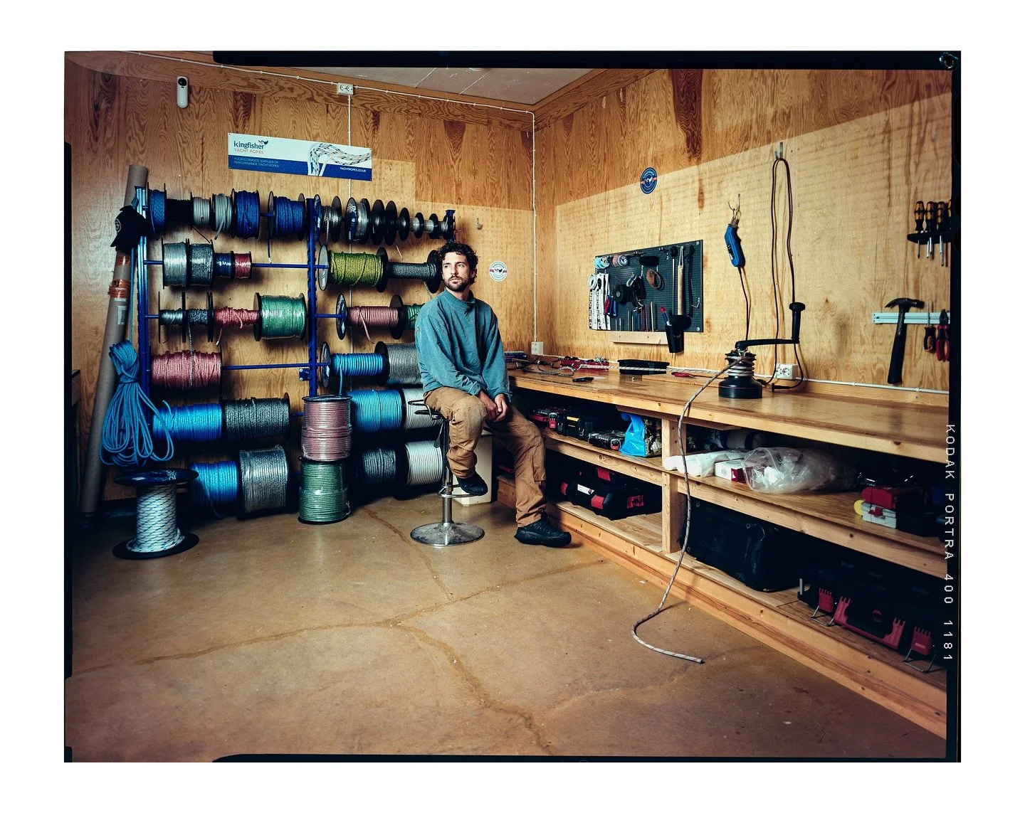 Ollie Machell - Westcoast Rig and Sail. 2025.
&bull;Intrepid 4x5
&bull;Portra 400
&bull;
&bull;
&bull;
&bull;#analogphotography #largeformat #sailrigging #workshop #craft #bluecollar #intrepidcamera #kodak #portra400 #norway #stavanger #norgefoto #st