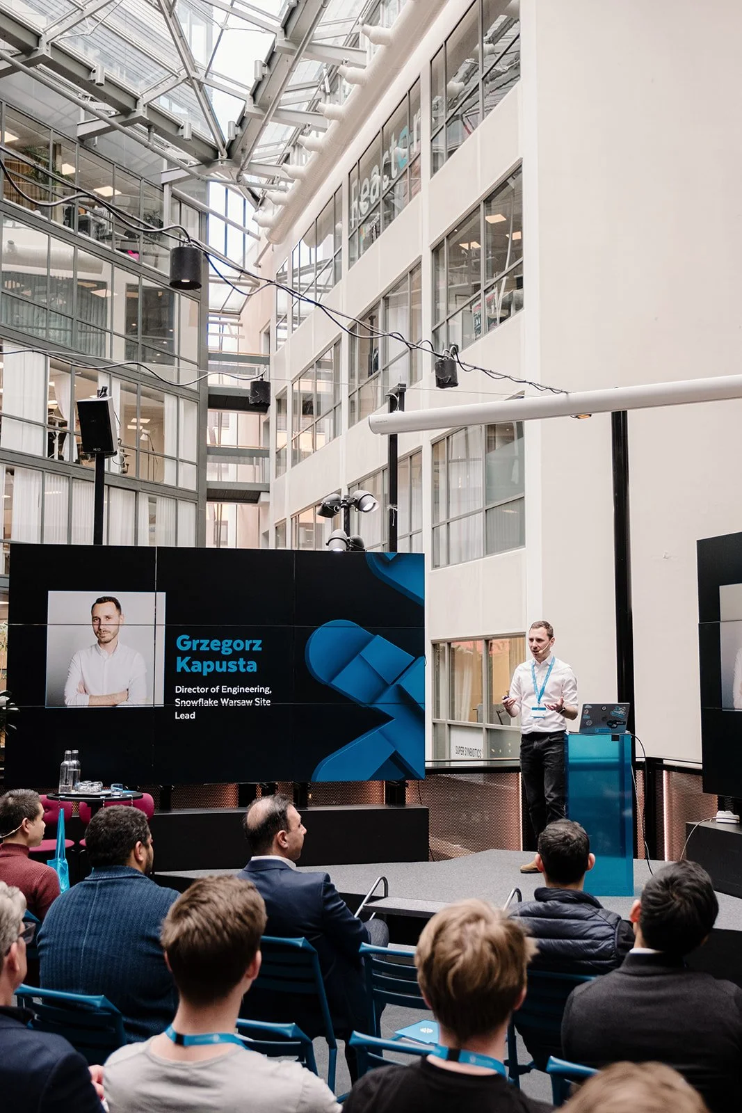 speaker on stage stockholm IT event 