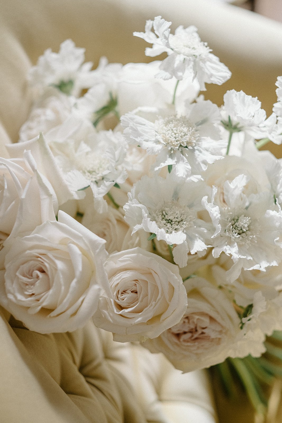 stockholm-wedding-photo-flowers.jpg