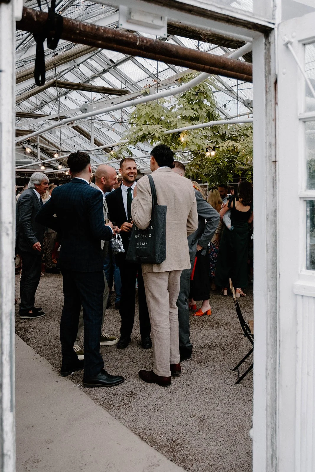guests mingel at rosendals trägård