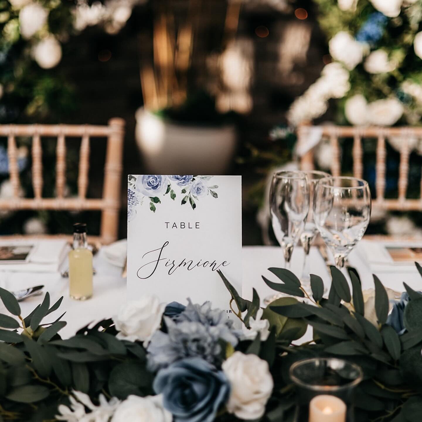 POV: you see your wedding decor and and it&rsquo;s ✨e x a c t l y✨ what you dreamt of ✨✨✨ 
.
.
.
.
#tortworthcourt #tortworthcourtwedding #somerset #somersetwedding #somersetweddingvenue
#somersetweddingphotographer #somersetweddingvenue
#photographe