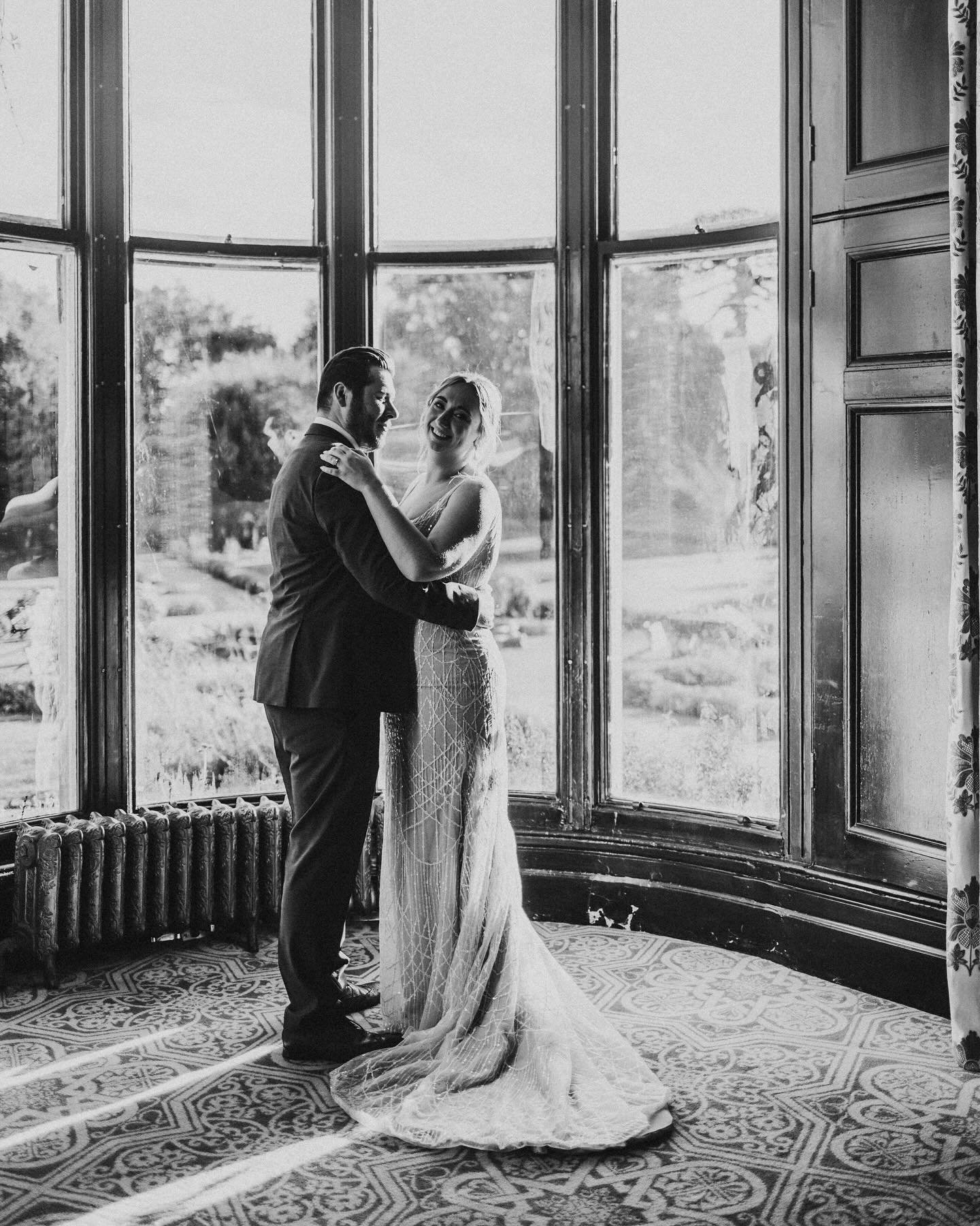 It&rsquo;s always the BIGGEST honour when you get to shoot a wedding at the venue you got married at. Clevedon Hall will always be such a special place to us and I love seeing other couples create the same memories there 🥹💕 
.
.
.
.
#clevedonhall #