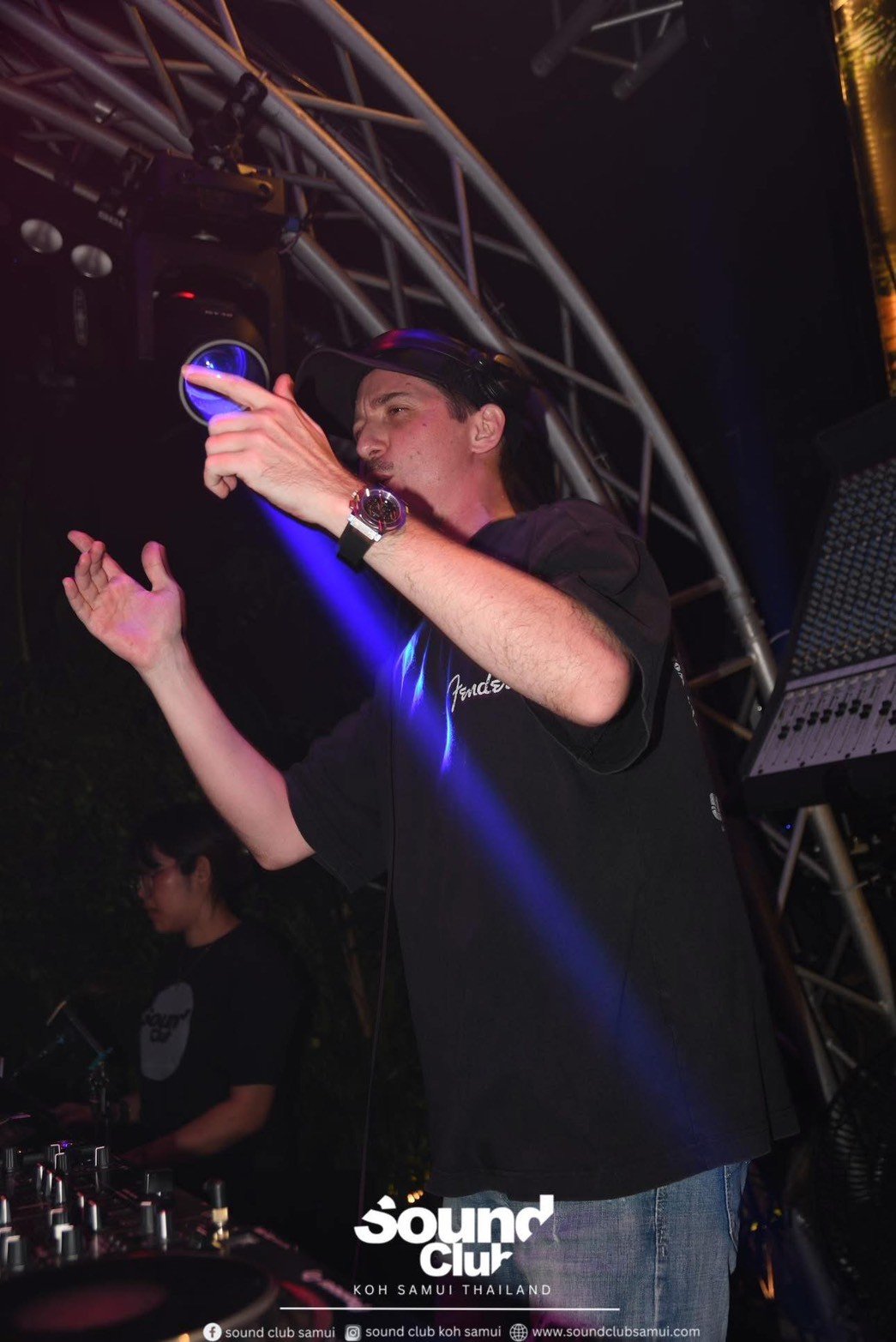 LINE_ALBUM_270468_250512_37.jpg